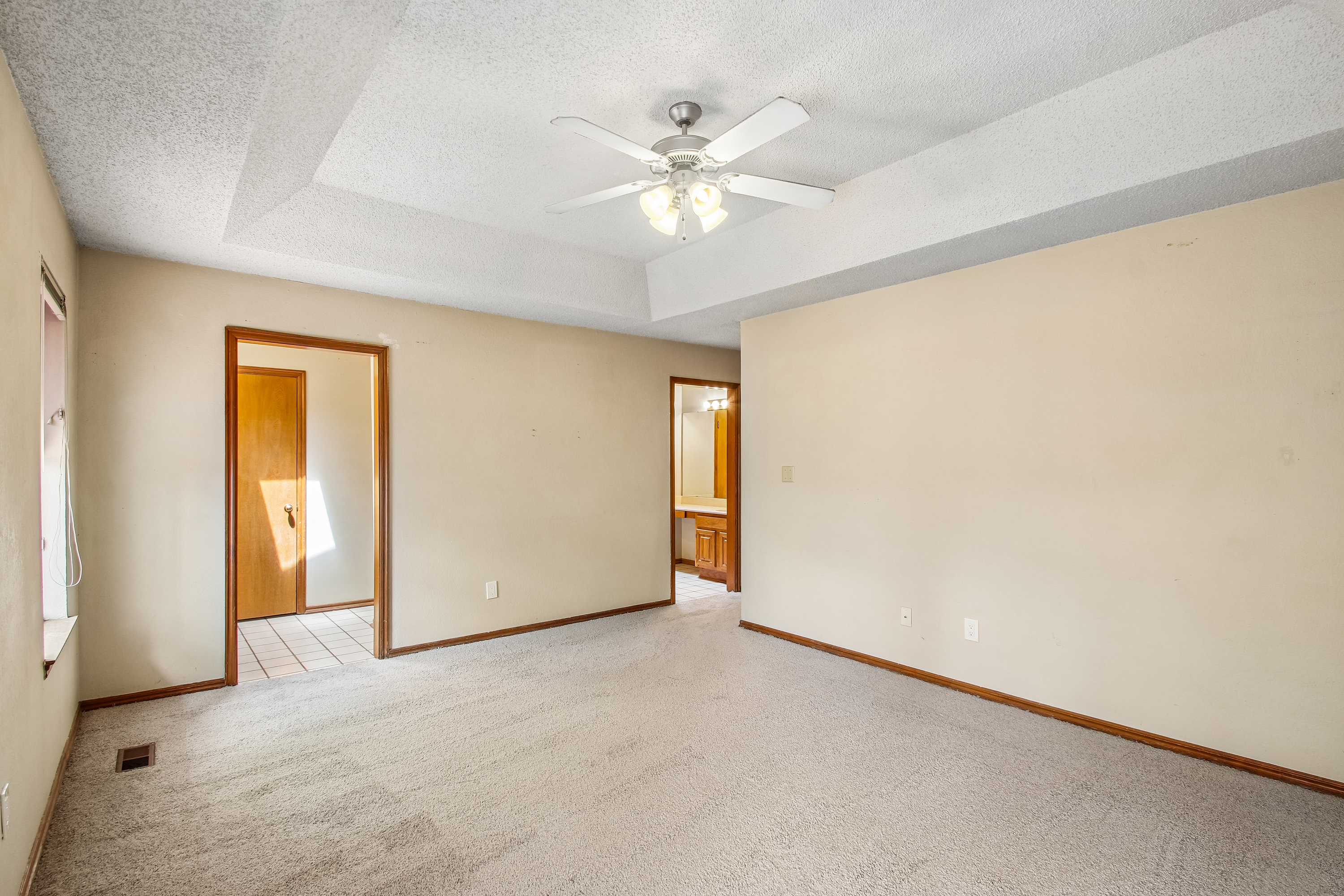 Photo 50 of 57 of 1536 Creekside Dr, Norman, OK