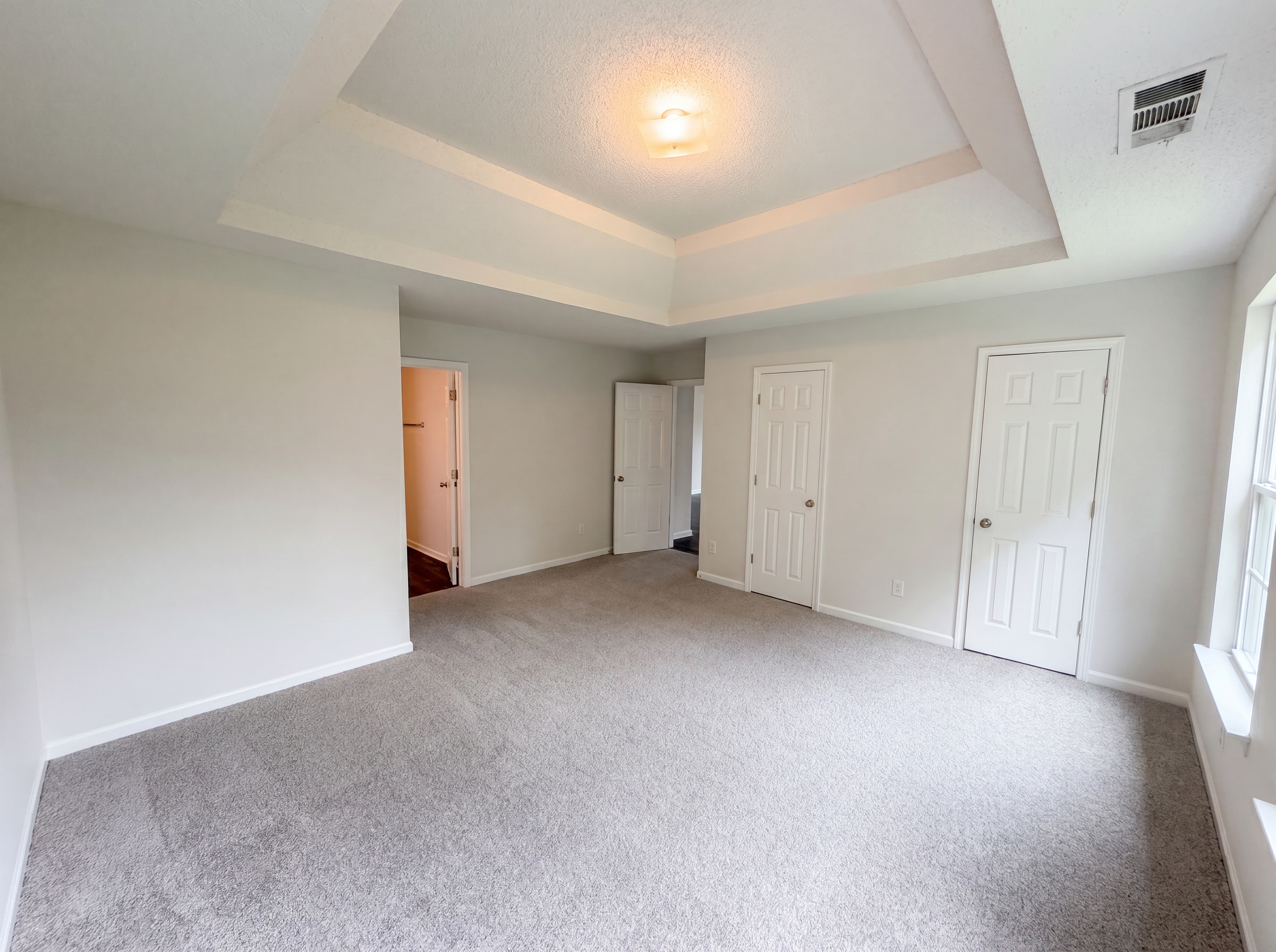 Photo 4 of 27 of 108 Legend Creek Dr, Canton, GA