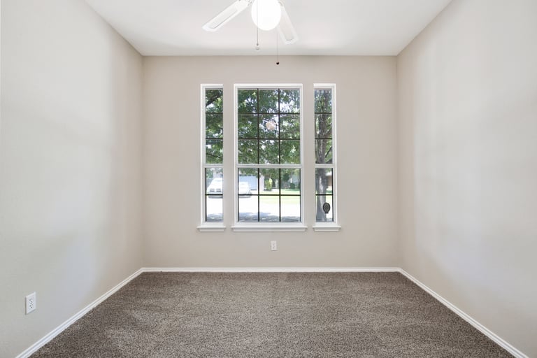 Photo 17 of 24 - 2825 Garden Oaks Pl, Grand Prairie, TX 75052