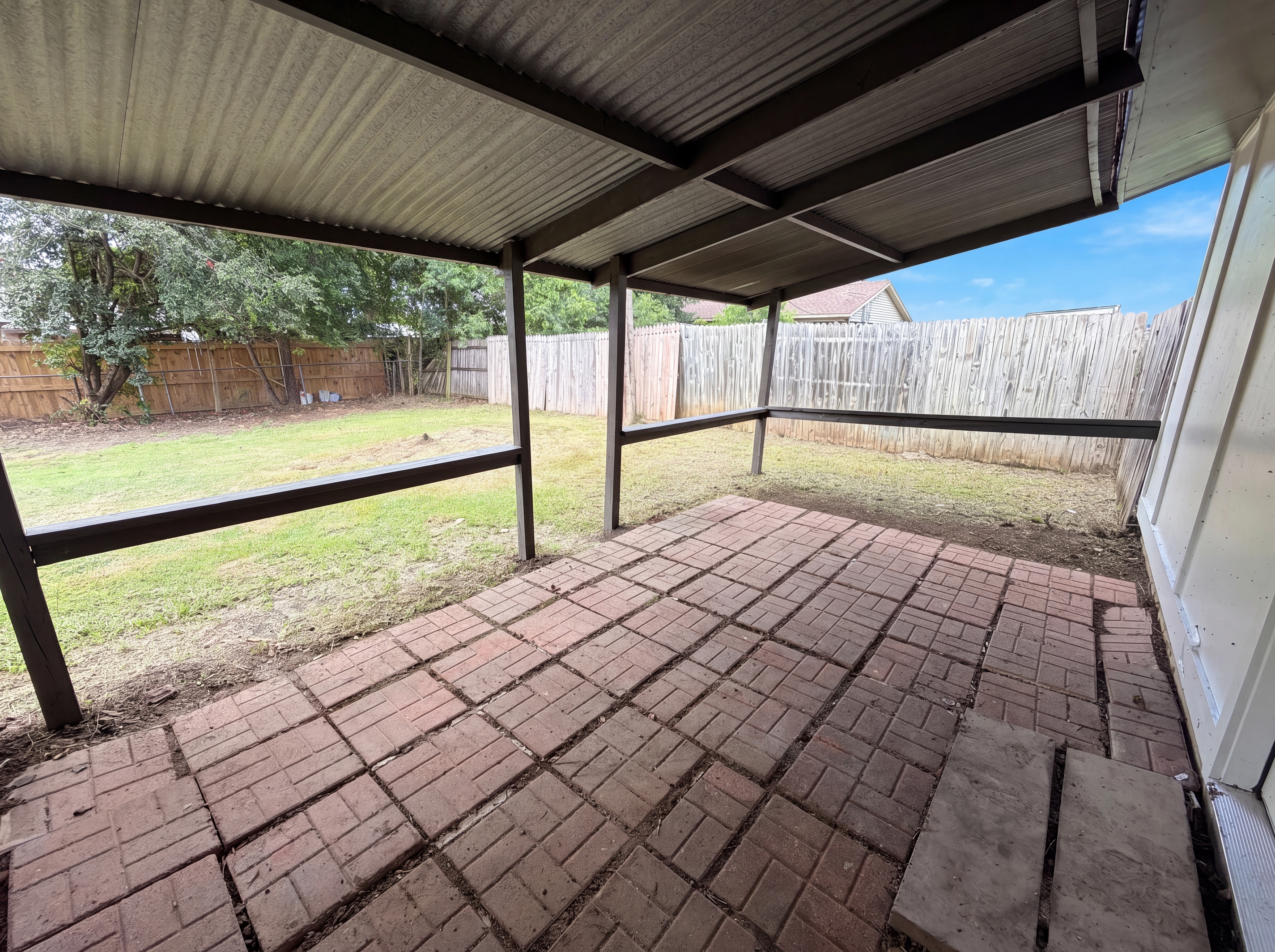 Photo 24 of 25 of 5708 Hanson Dr, Watauga, TX