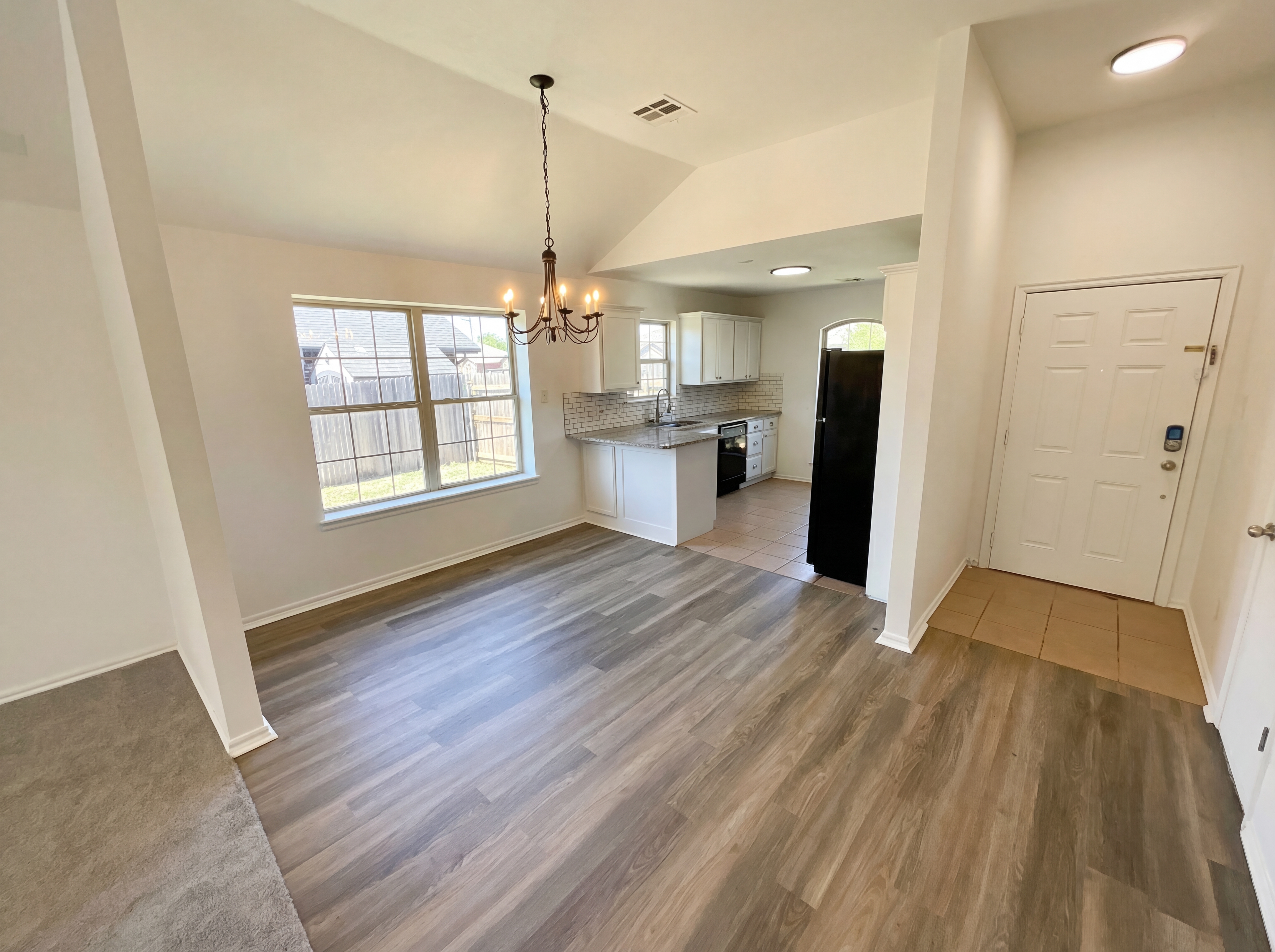 Photo 7 of 18 of 504 Woodbriar, Noble, OK