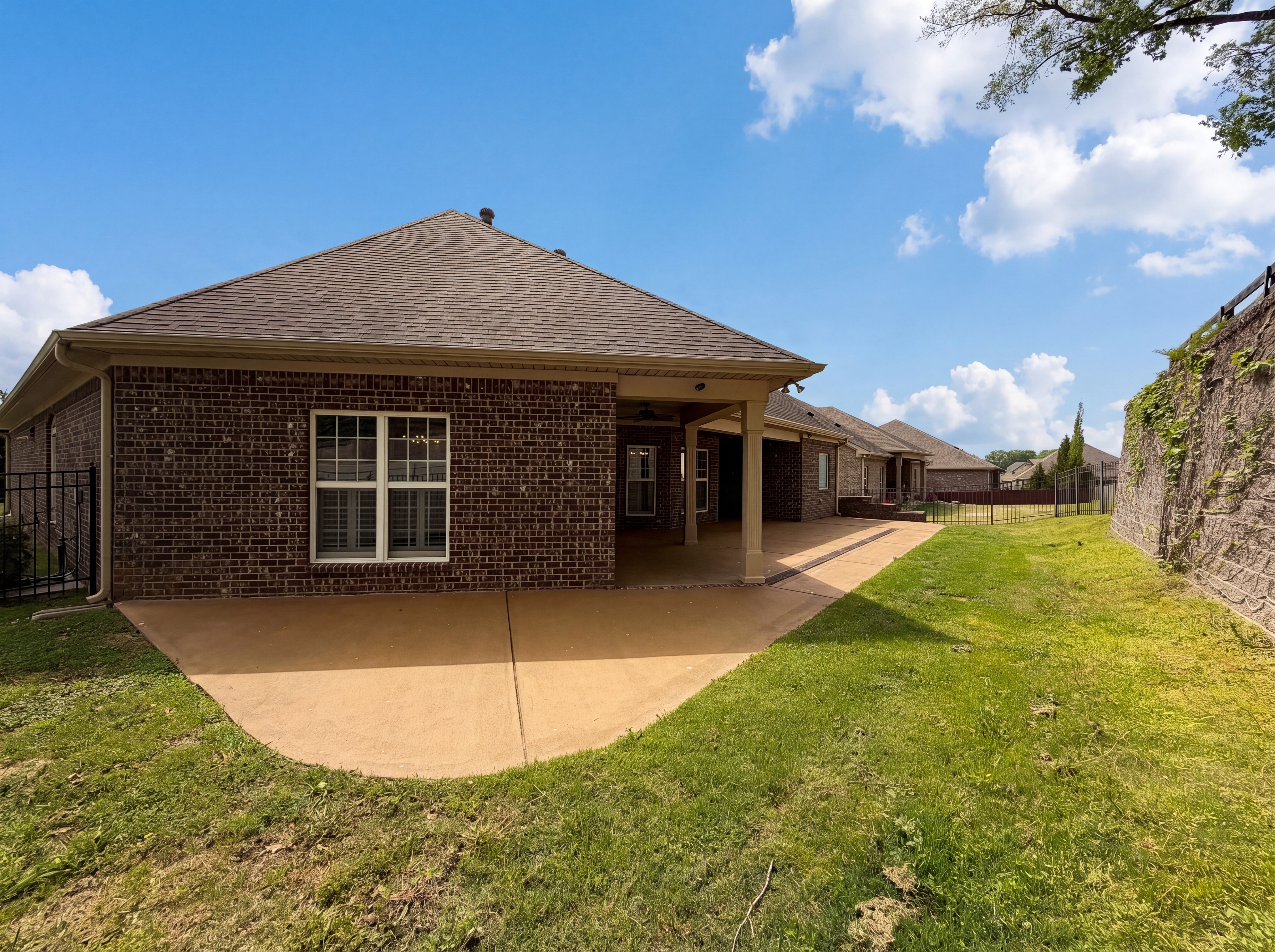 Photo 25 of 27 of 7009 Whisperwood Ave, Spring Hill, TN