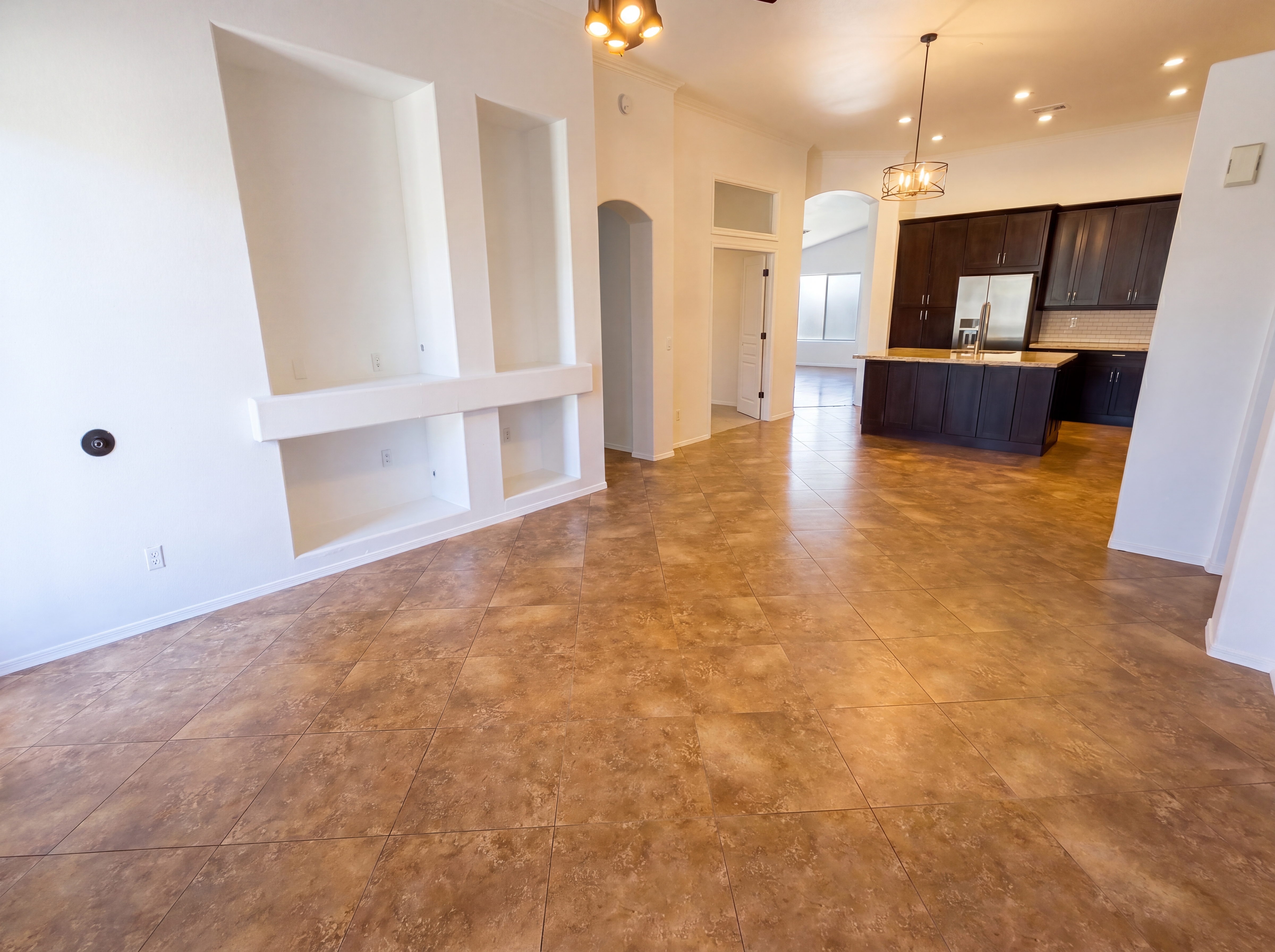 Photo 11 of 32 of 7908 W Deanna Dr, Peoria, AZ