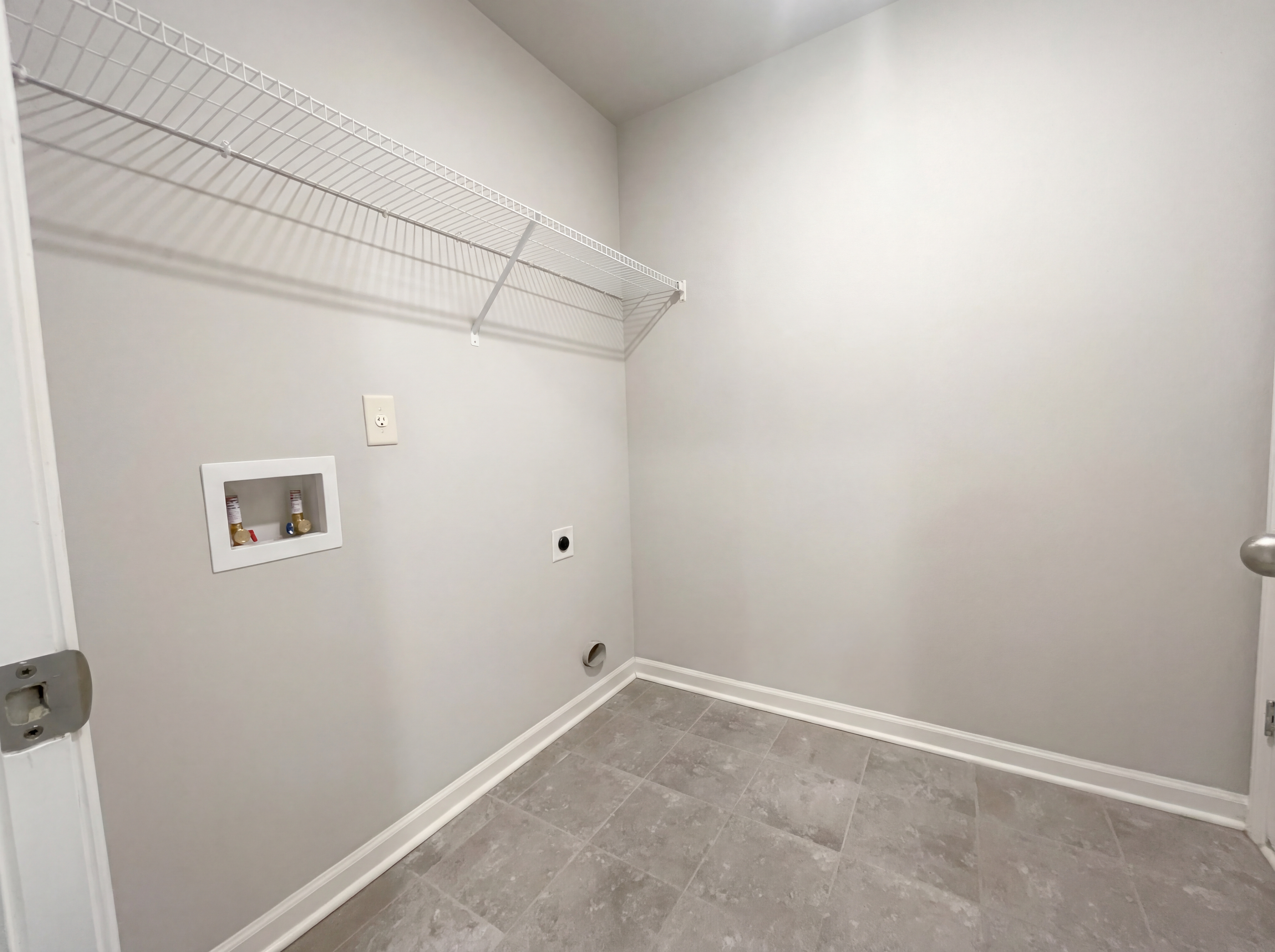 Photo 18 of 29 of 9104 Hanover St, Lithia Springs, GA