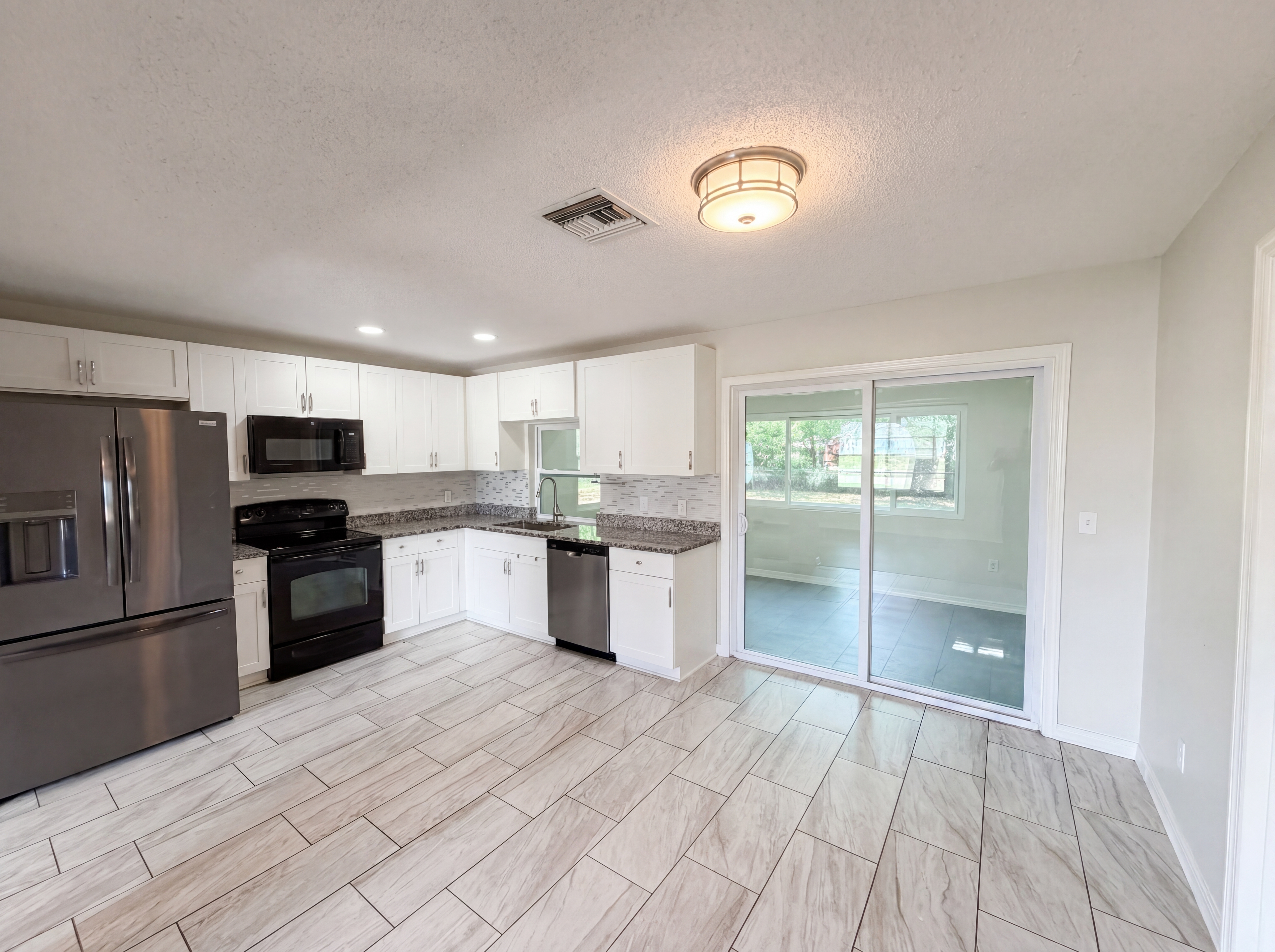Photo 10 of 26 of 2175 Bishop Rd, Spring Hill, FL