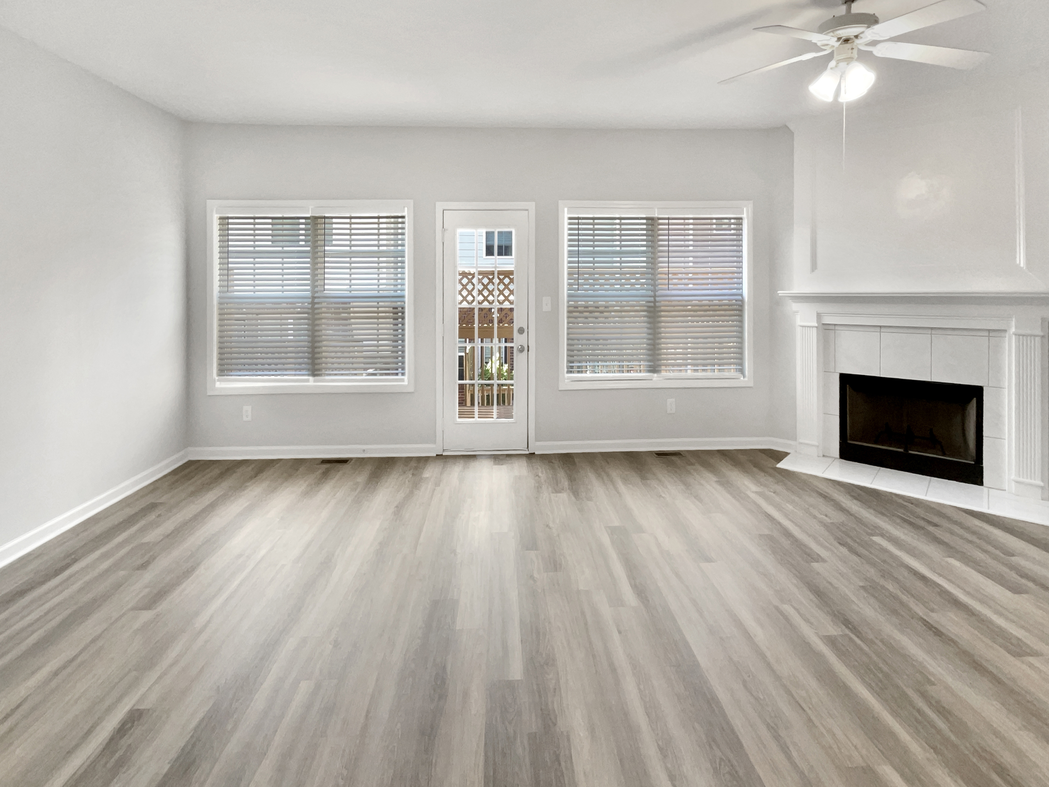 Photo 32 of 52 of 1622 Halliard Dr, Lawrenceville, GA