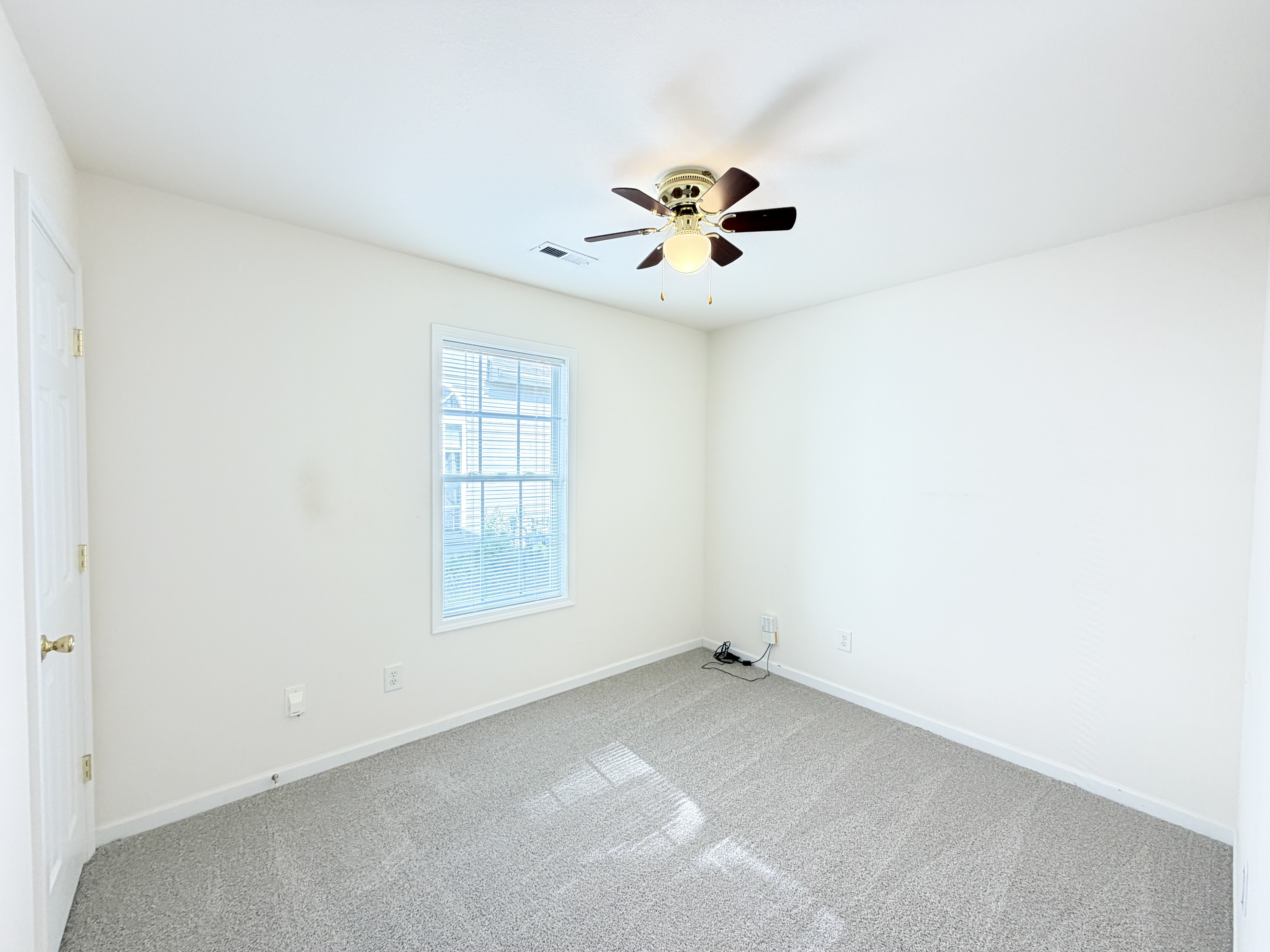 Photo 12 of 19 of 10215 Orchard Grass Ct, Charlotte, NC