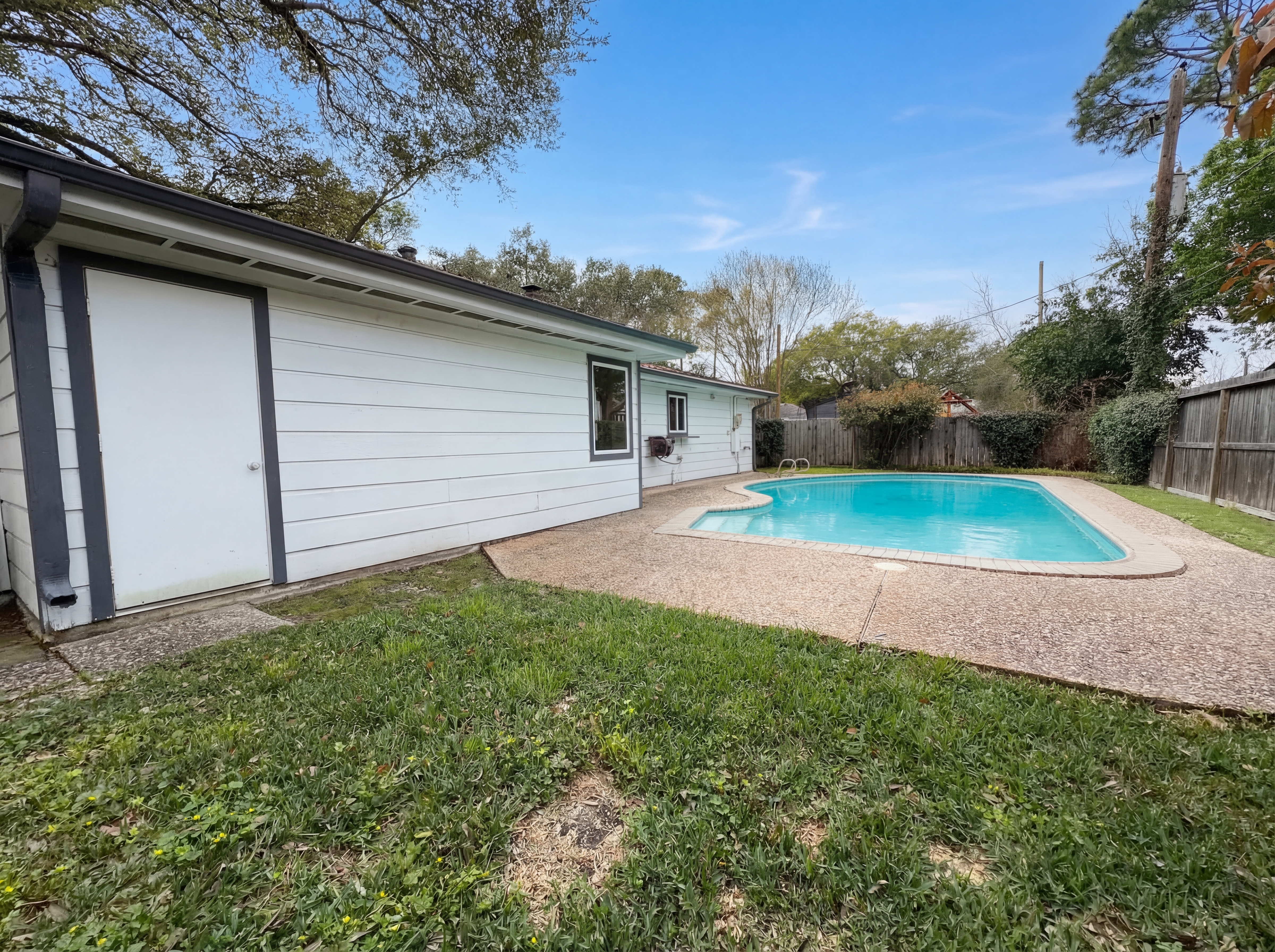 Photo 18 of 19 of 10726 Sugar Hill Dr, Houston, TX