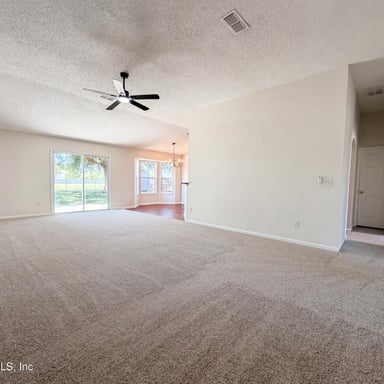Property photo 3 of 11424 Rolling River Blvd