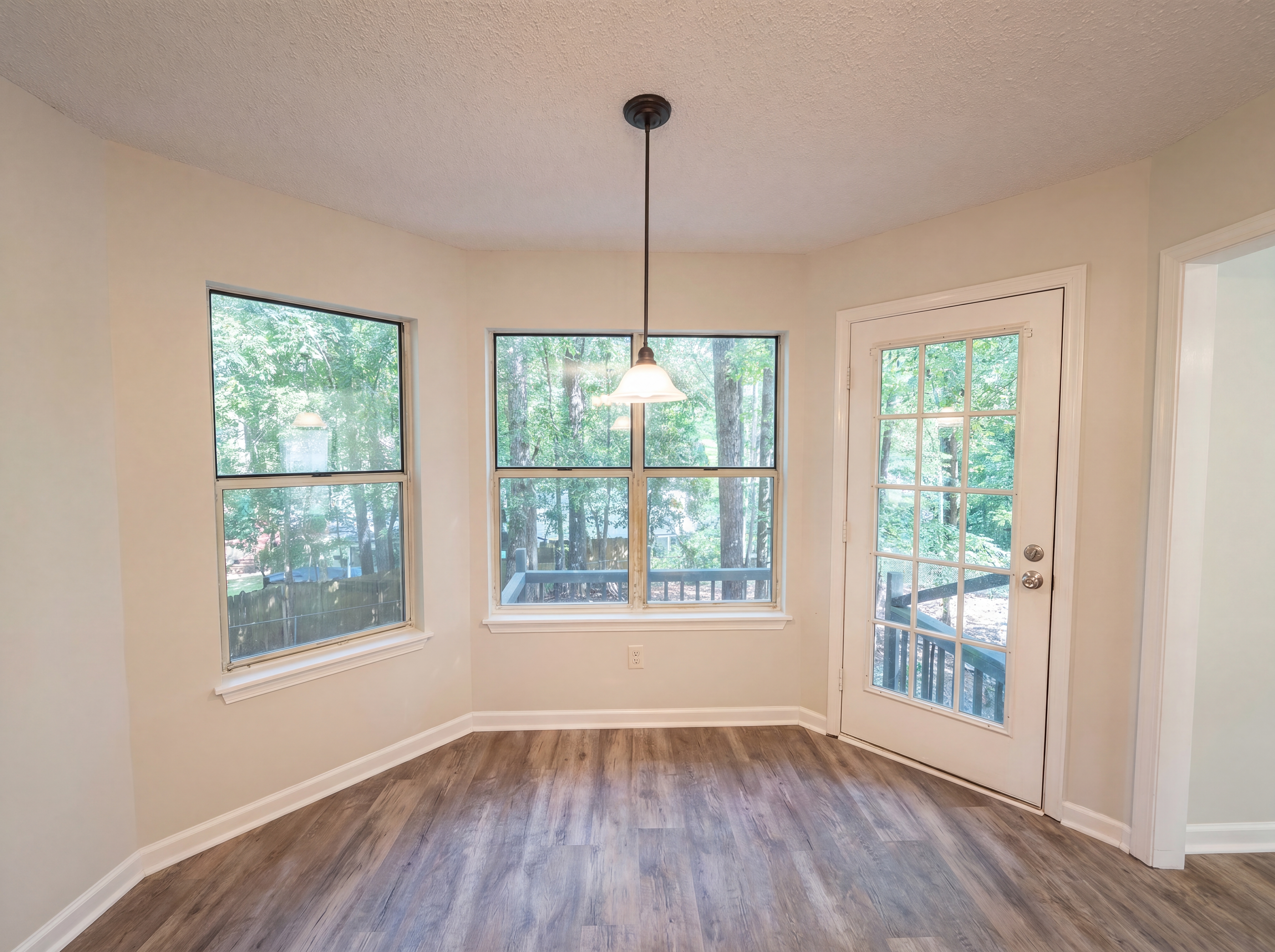 Photo 11 of 27 of 39 Saint Albans Rd, Irmo, SC