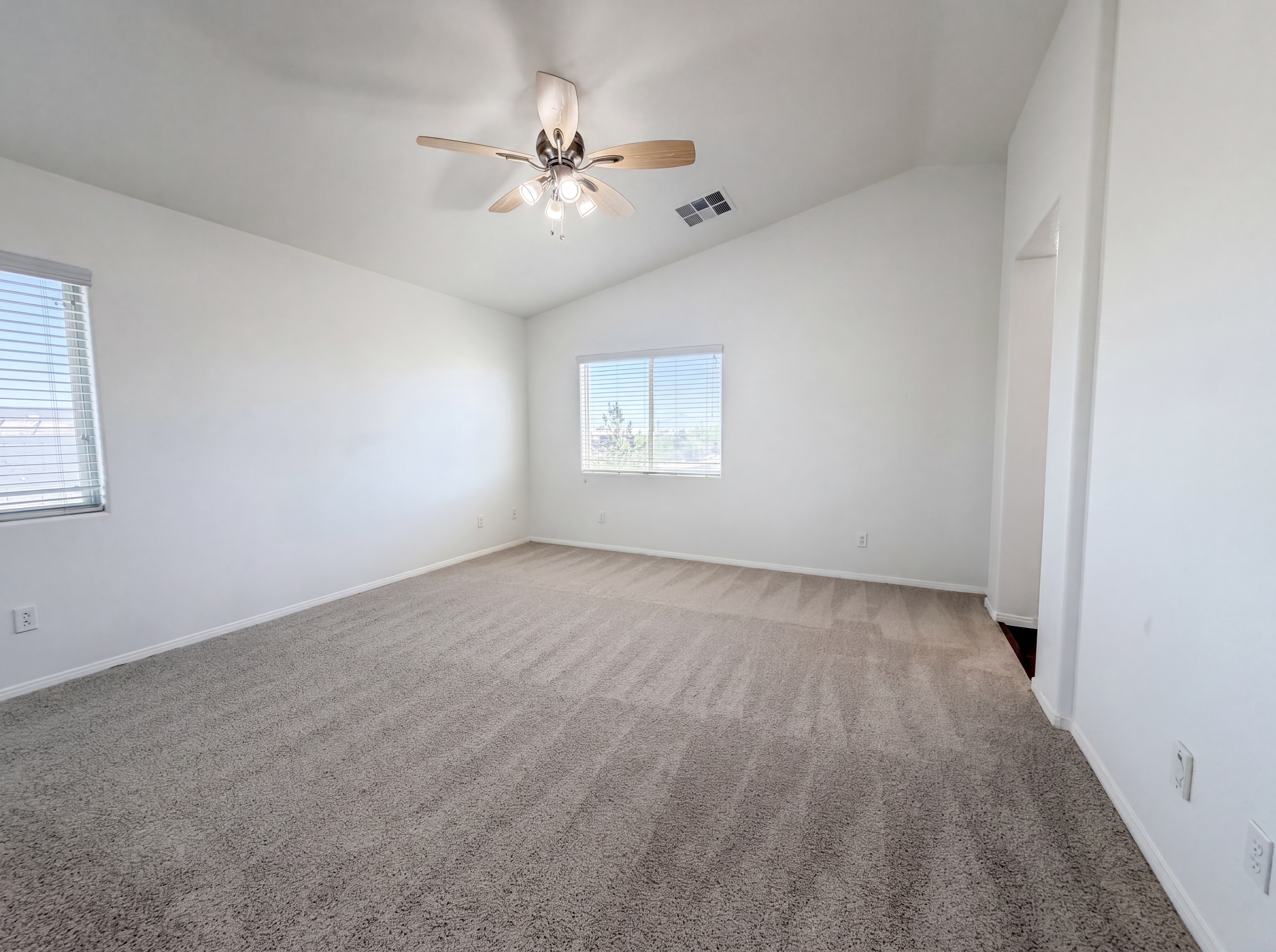 Photo 13 of 24 of 10506 Yuha Desert Ct, Las Vegas, NV