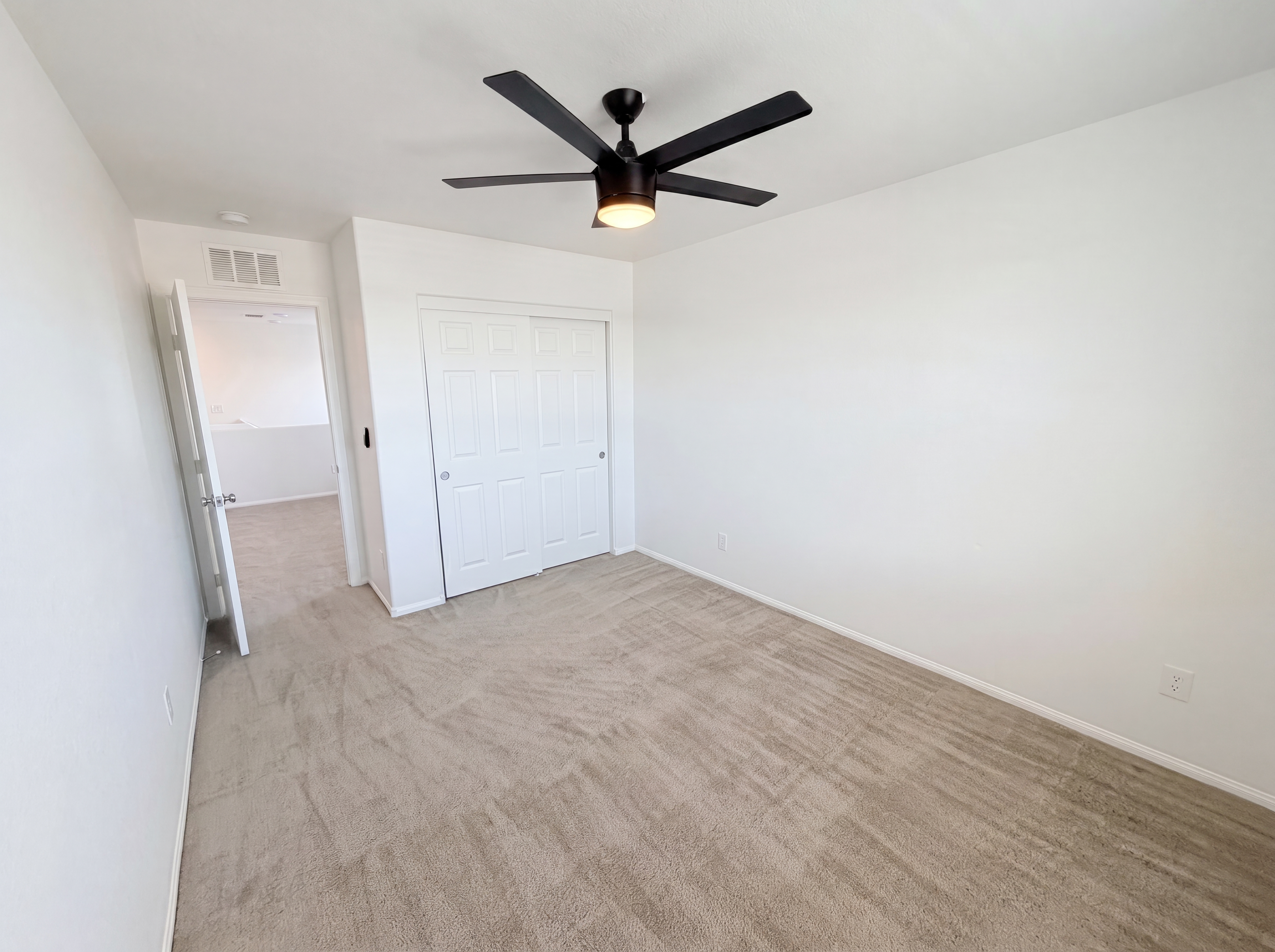Photo 18 of 43 of 932 E Dorrell Ln, North Las Vegas, NV