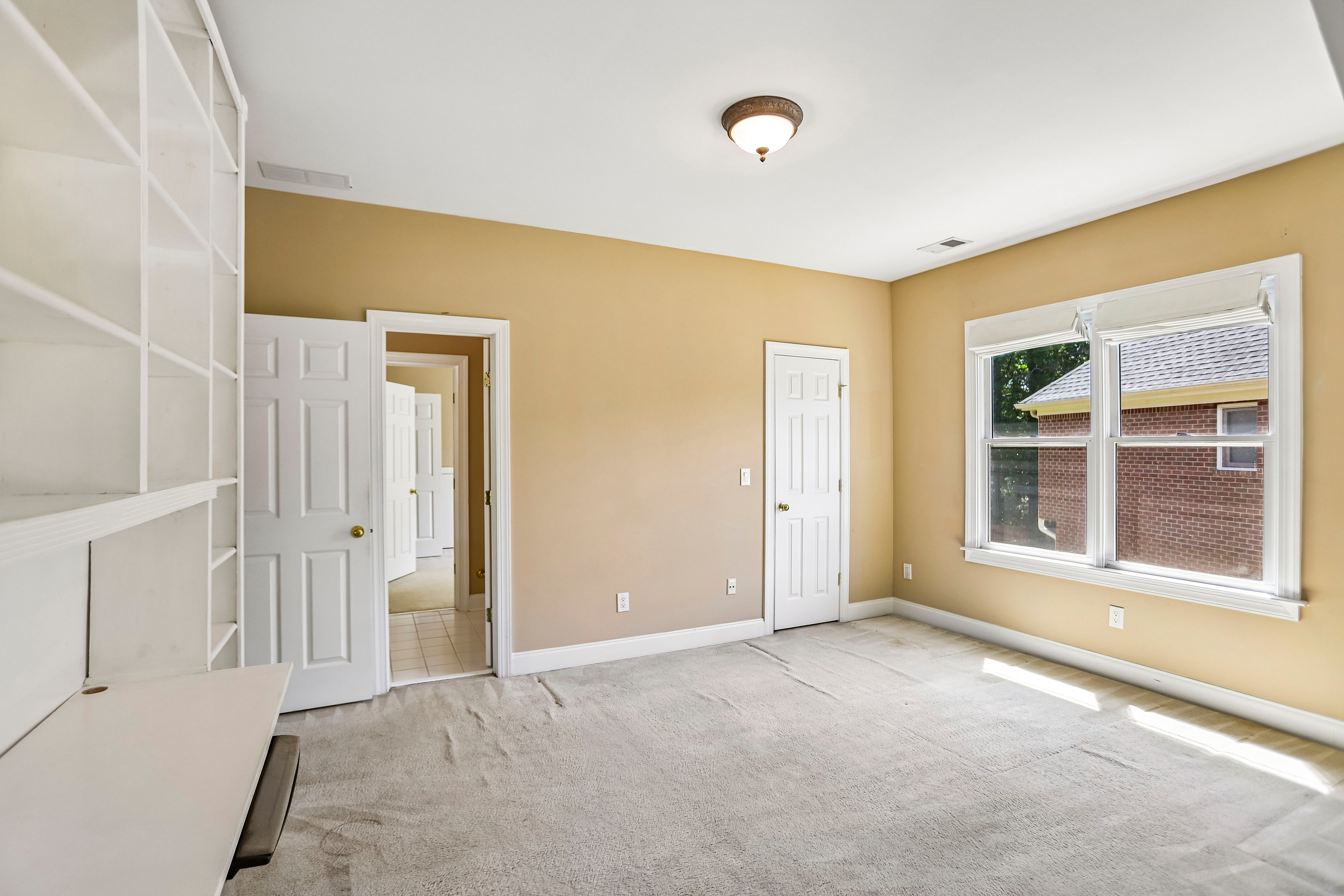 Photo 4 of 38 of 3054 Montclair Cir SE, Smyrna, GA