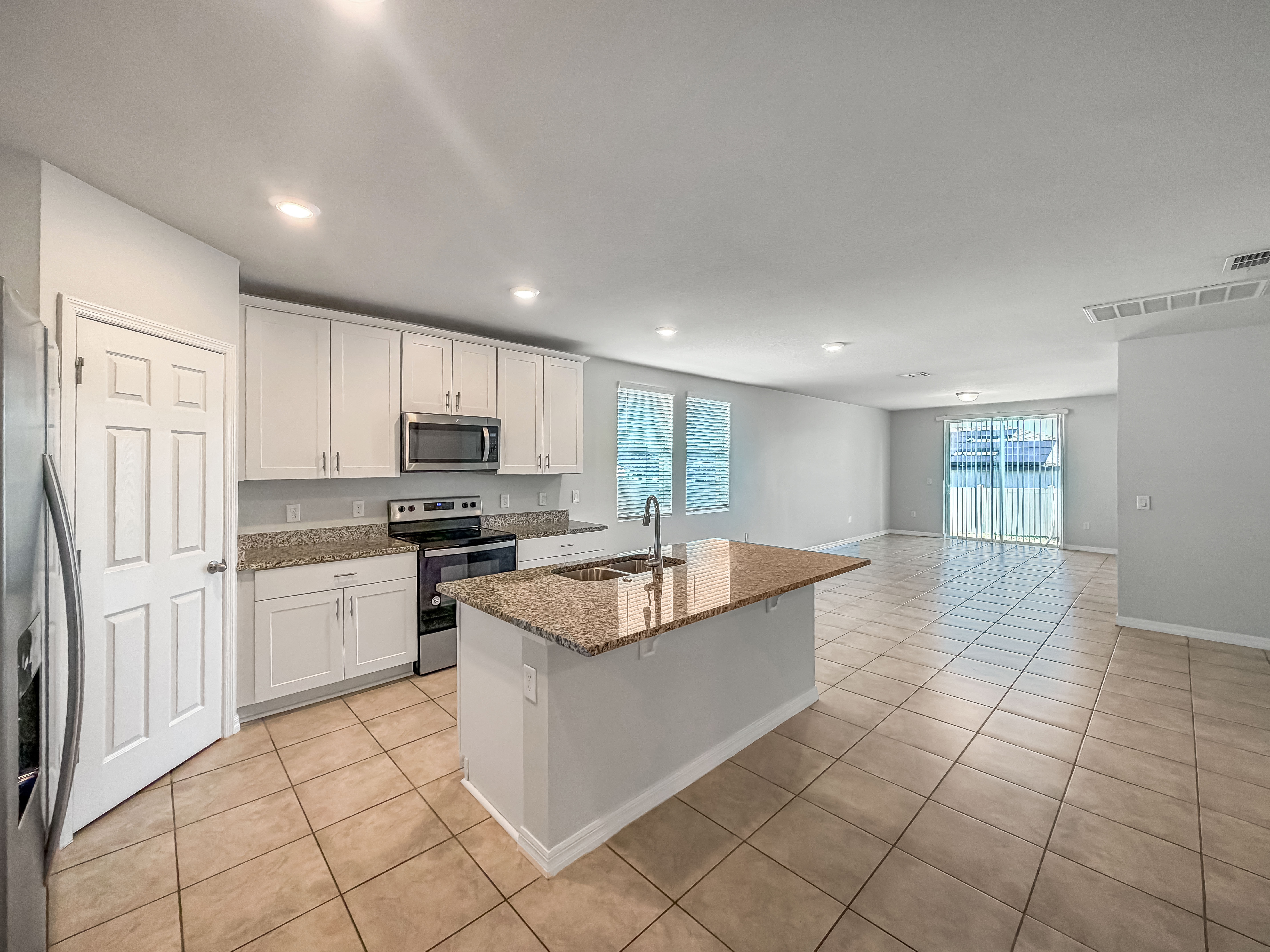 Photo 11 of 14 of 868 Teton St, Haines City, FL