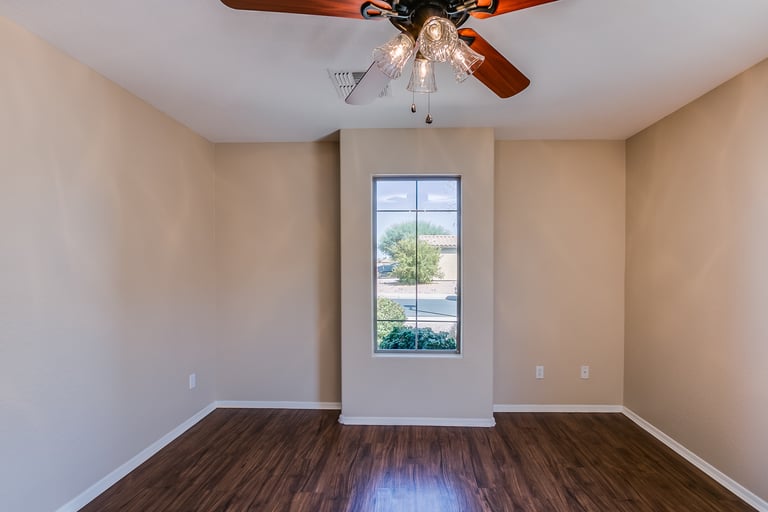 Photo 13 of 37 - 6934 S Skylark Ln, Buckeye, AZ 85326