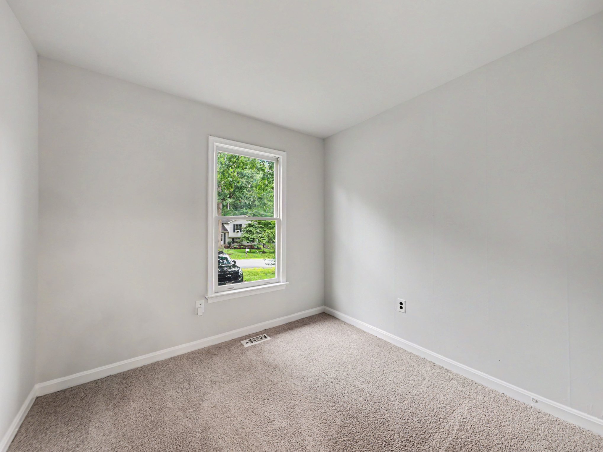 Photo 16 of 46 of 10711 Chesterwood Dr, Spotsylvania, VA