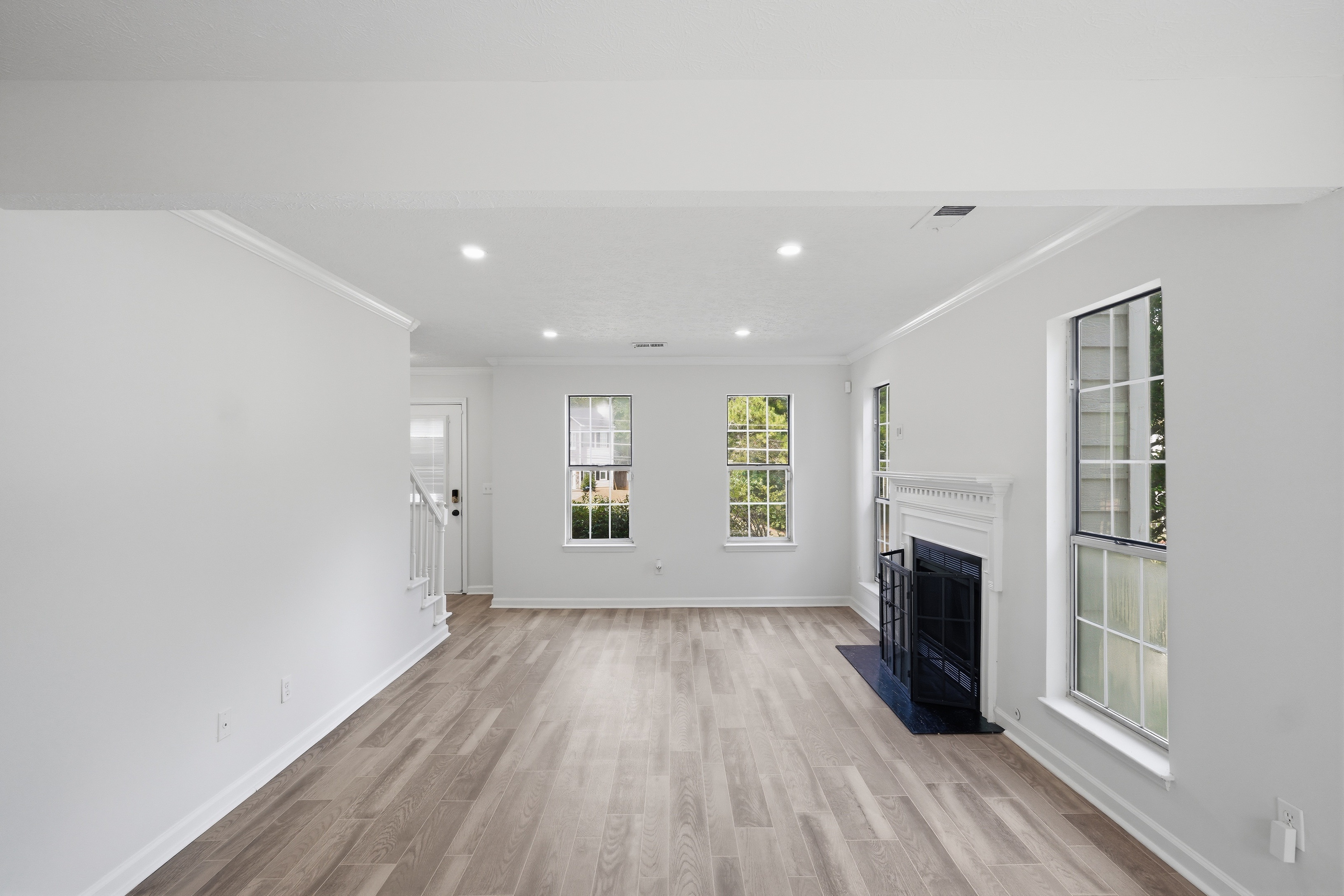 Photo 9 of 43 of 4389 Southvale Dr, Decatur, GA
