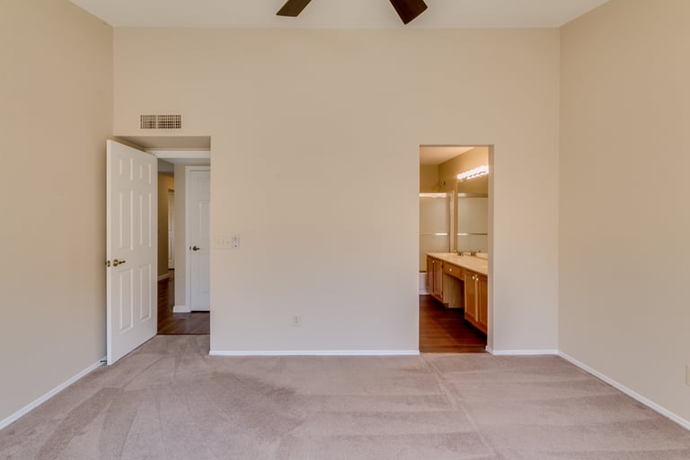 Photo 12 of 24 - 4209 E Agave Rd, Phoenix, AZ 85044