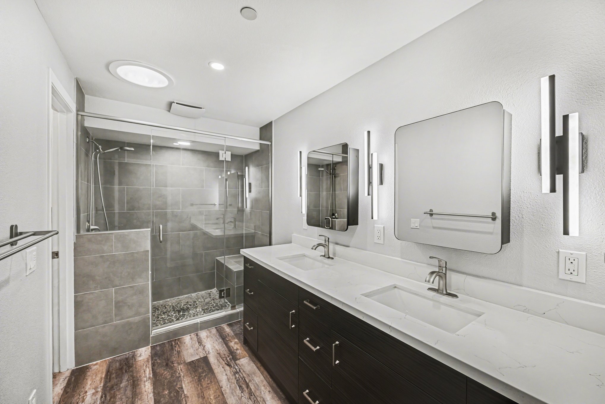Photo 12 of 17 of 21016 68th Street Ct E, Bonney Lake, WA