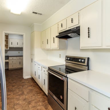 Property photo 2 of 525 Lurene Cir