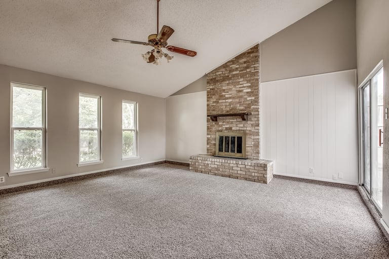 Photo 3 of 26 - 1826 Caldwell Dr, Garland, TX 75041