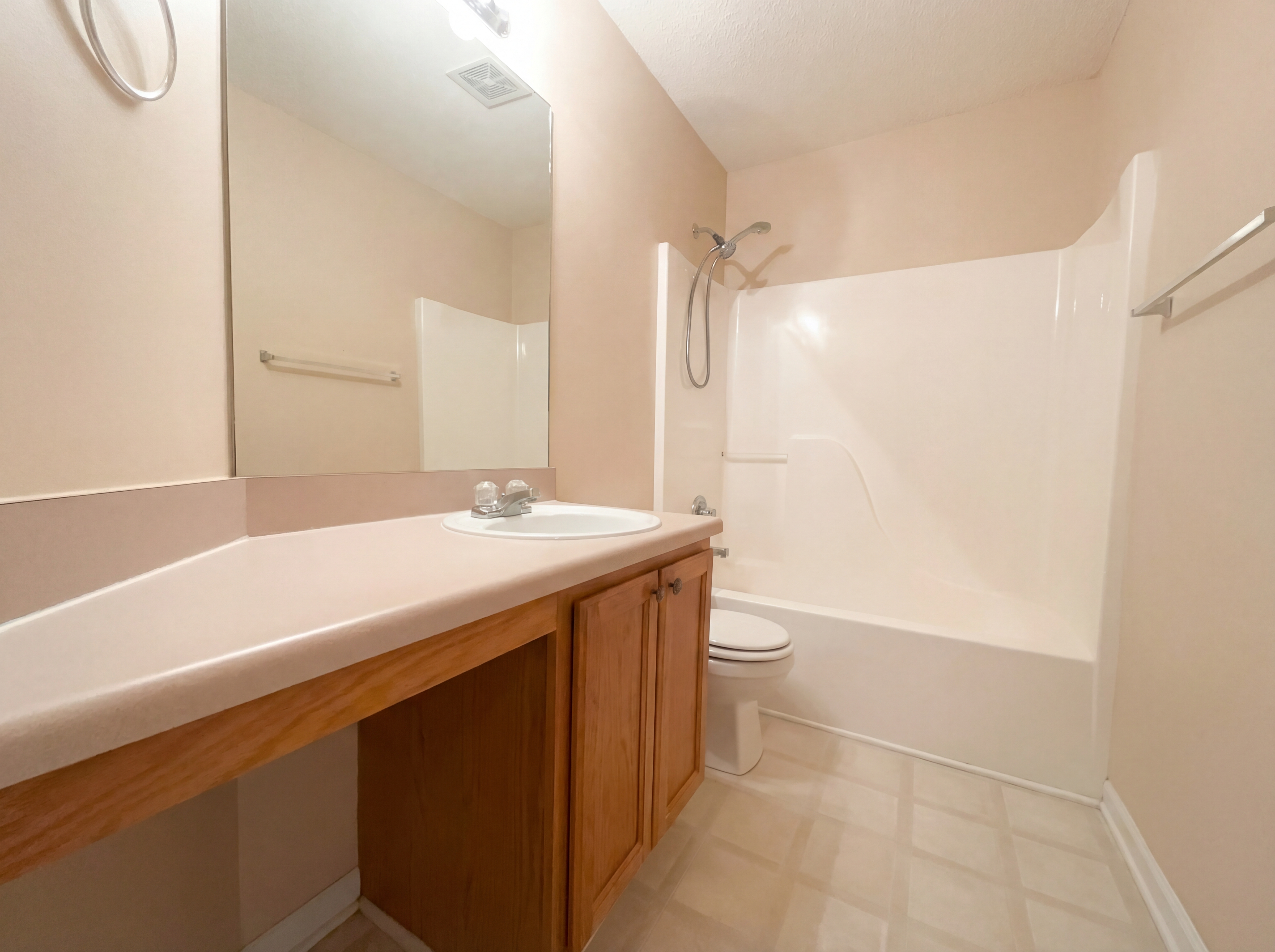 Photo 14 of 24 of 3062 Crest Ridge Cir SW, Marietta, GA
