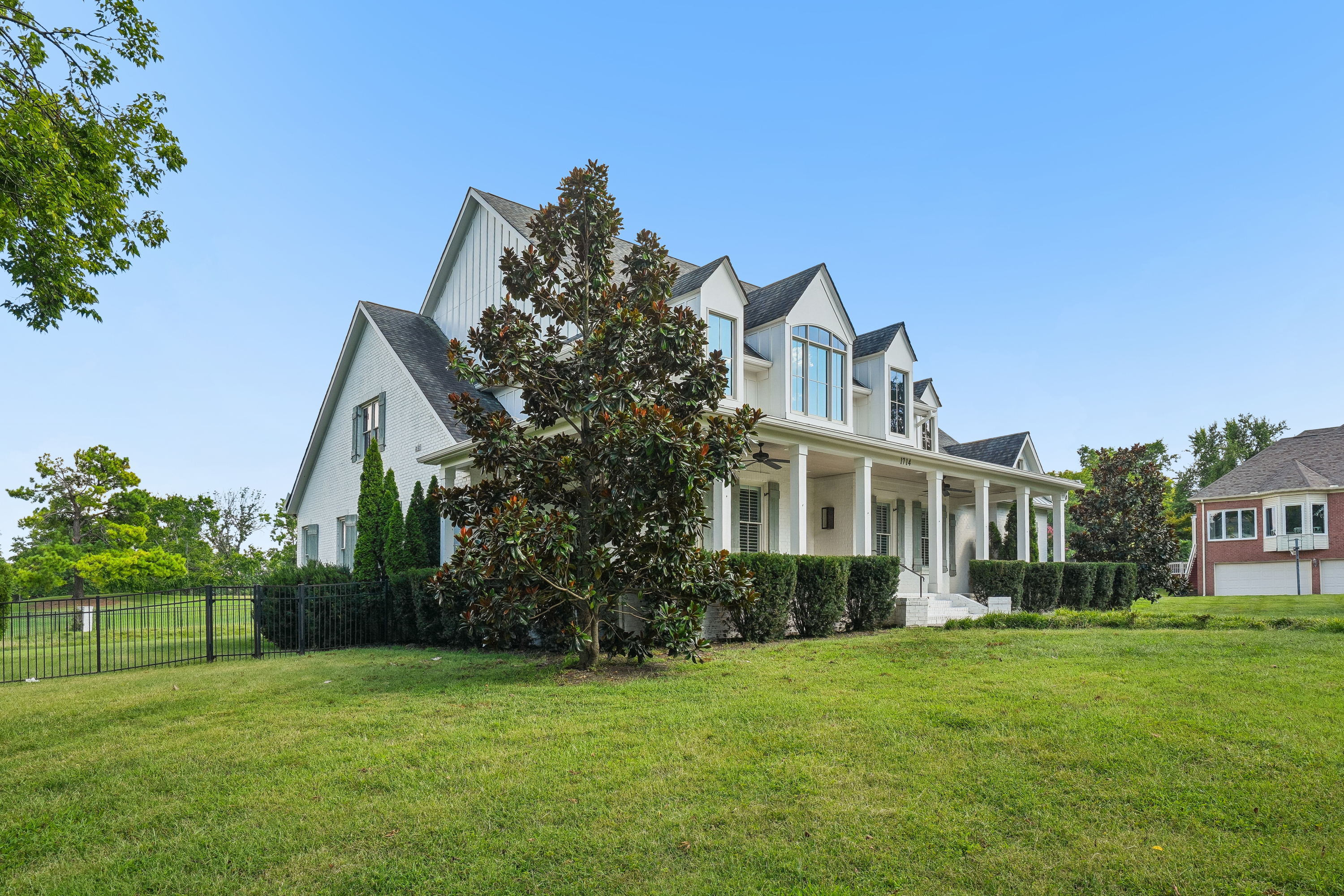 Photo 5 of 69 of 1714 Andrew Crockett Ct, Brentwood, TN