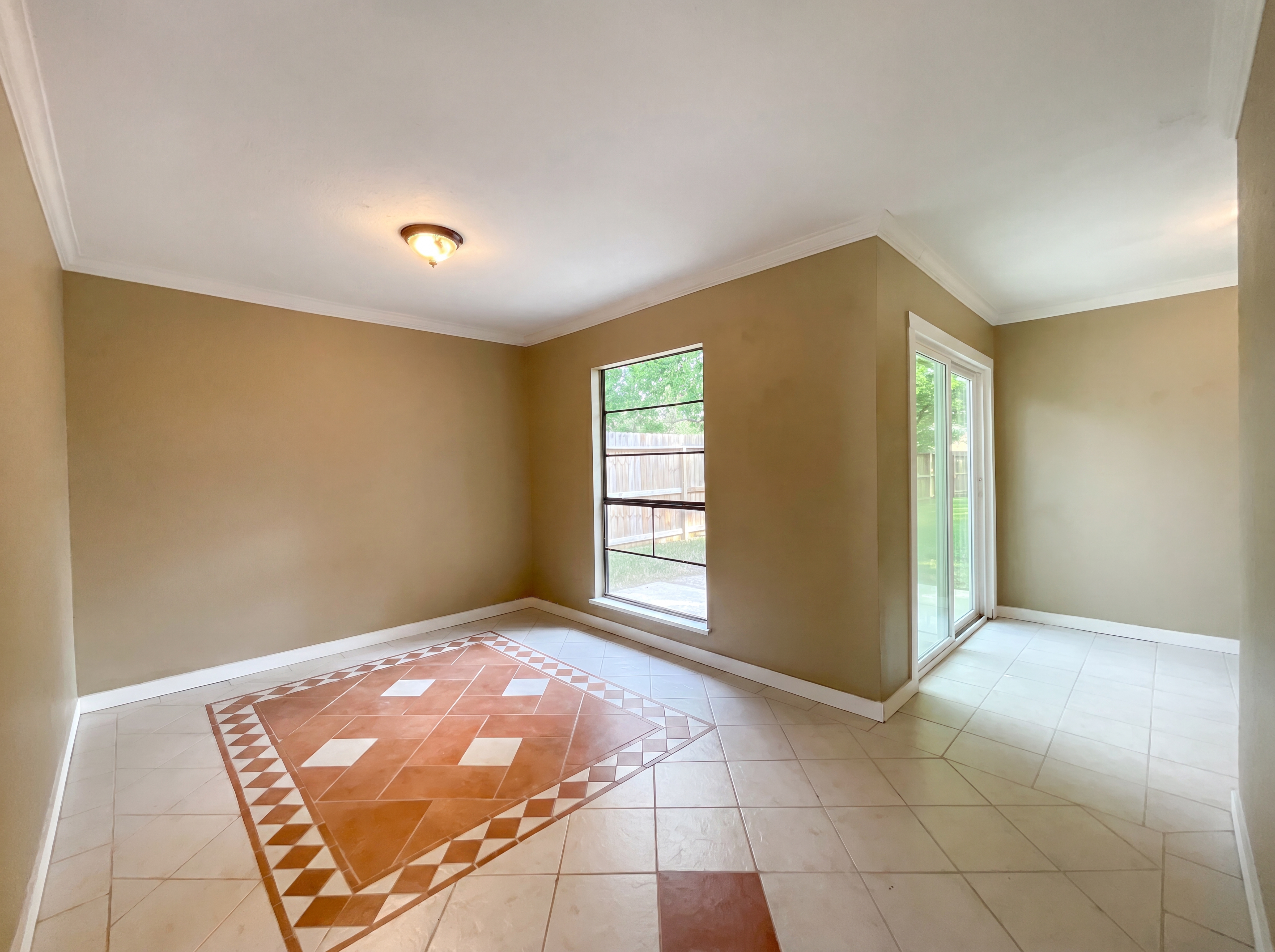 Photo 9 of 16 of 22831 Millgate Dr, Spring, TX