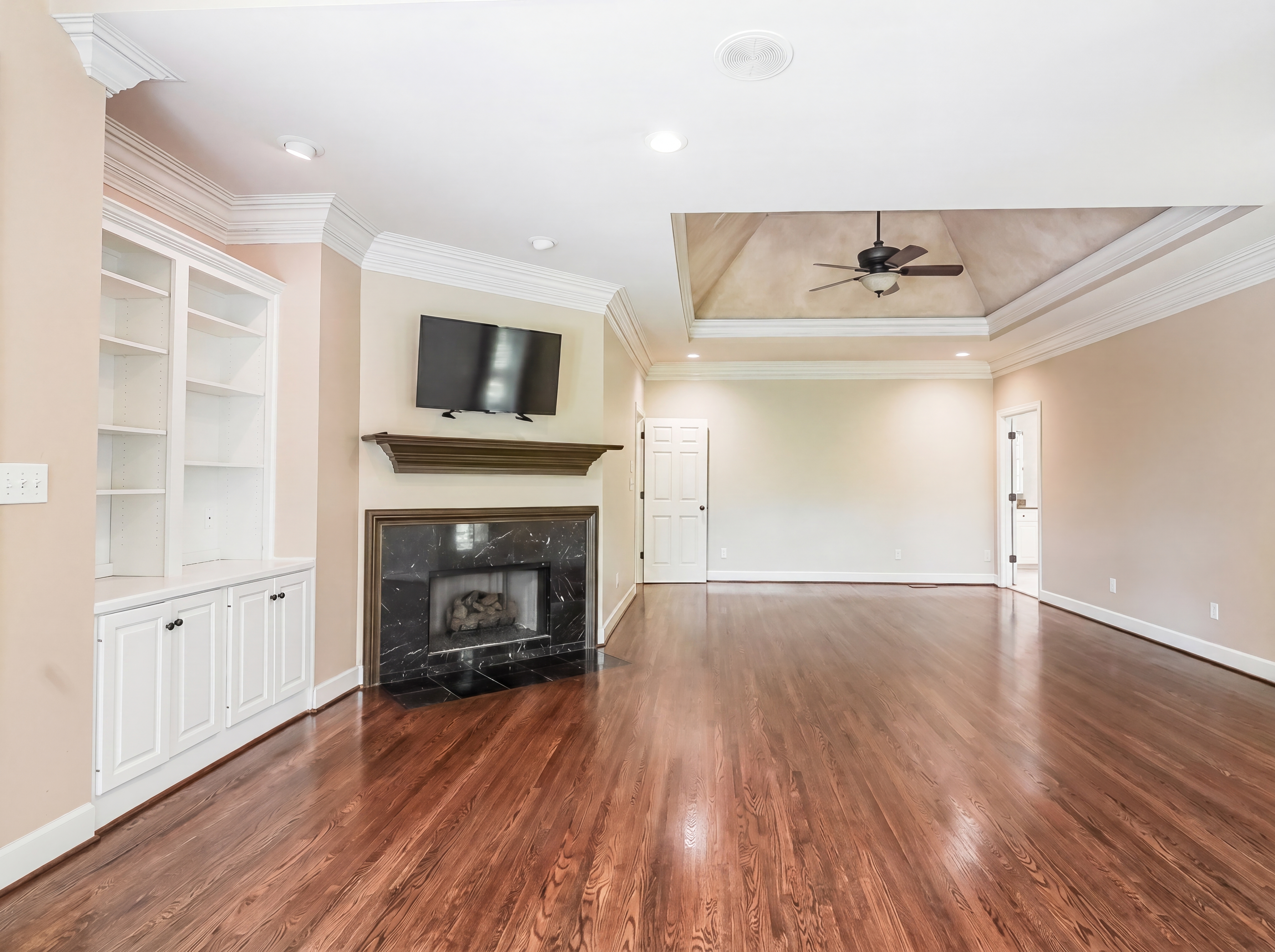 Photo 11 of 35 of 5064 Greystone Way, Hoover, AL