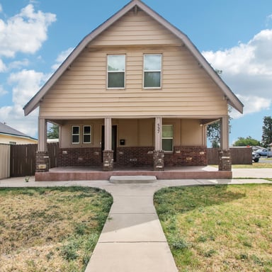 Property photo 1 of 537 S Miles Ave