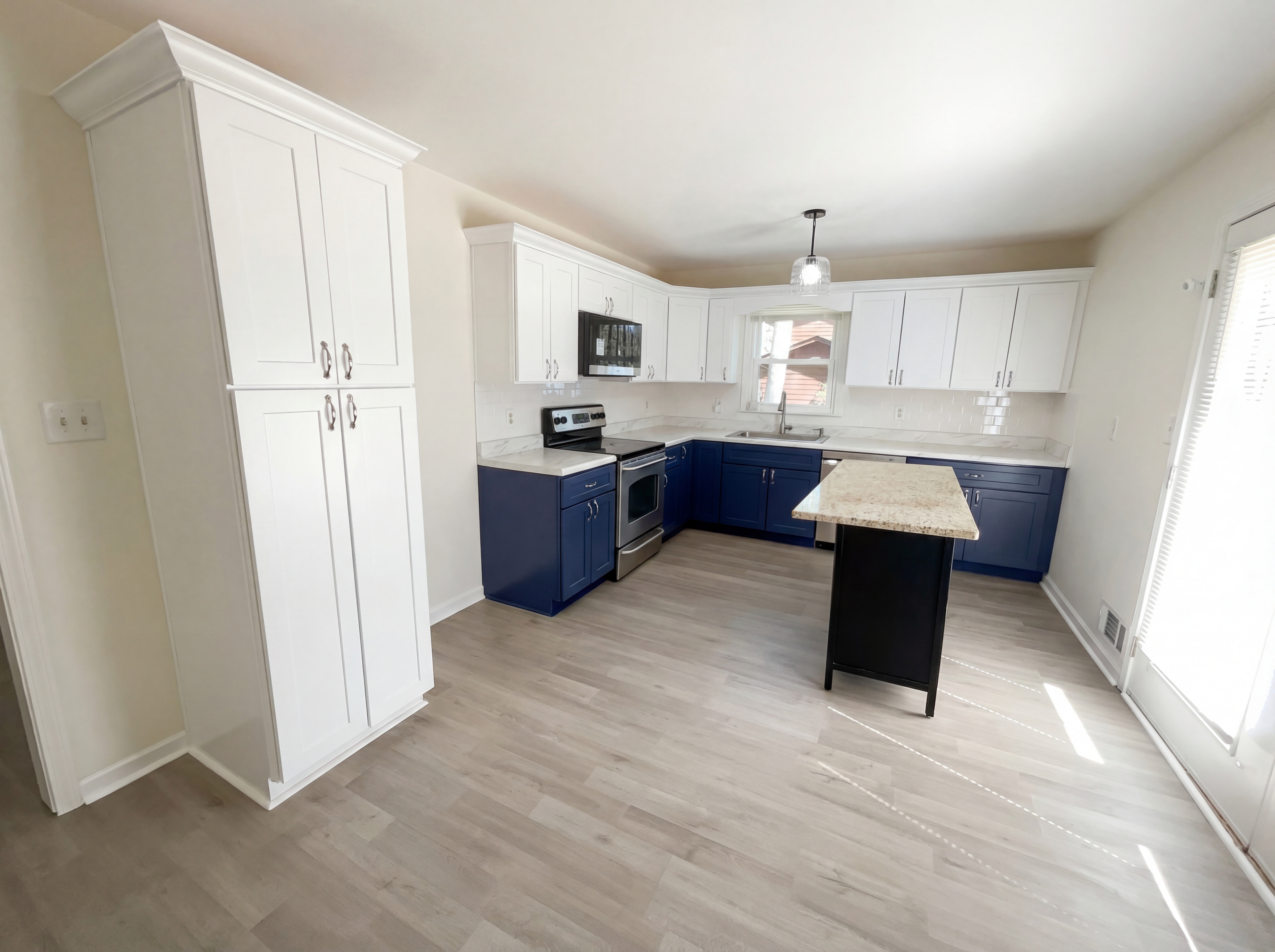 Photo 2 of 19 of 167 Bridgewood Dr SE, Conyers, GA