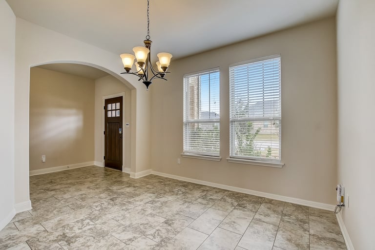 Photo 15 of 37 - 20409 Great Egret Ln, Pflugerville, TX 78660