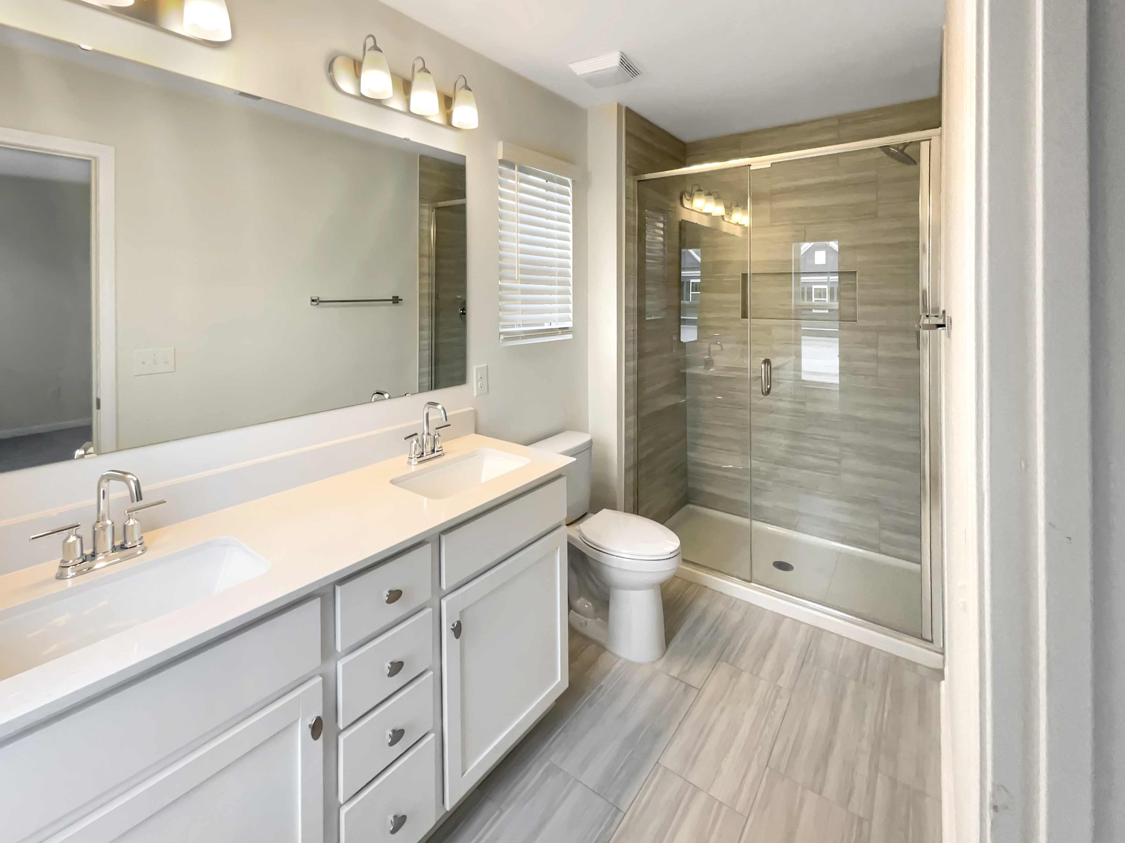 Photo 6 of 24 of 4023 Aster Point Ct, Pfafftown, NC