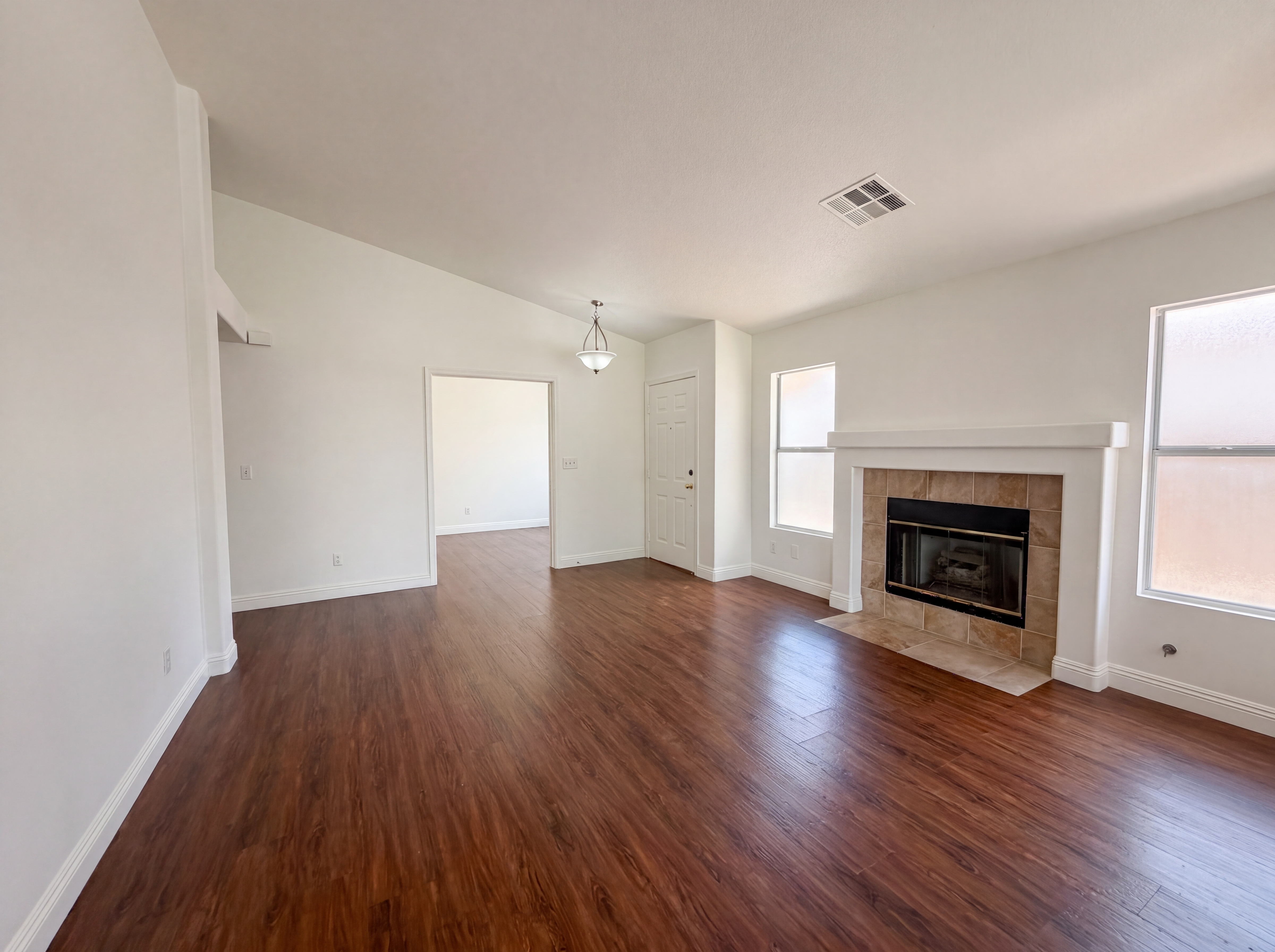 Photo 9 of 23 of 2080 Sierra Stone Ln, Las Vegas, NV