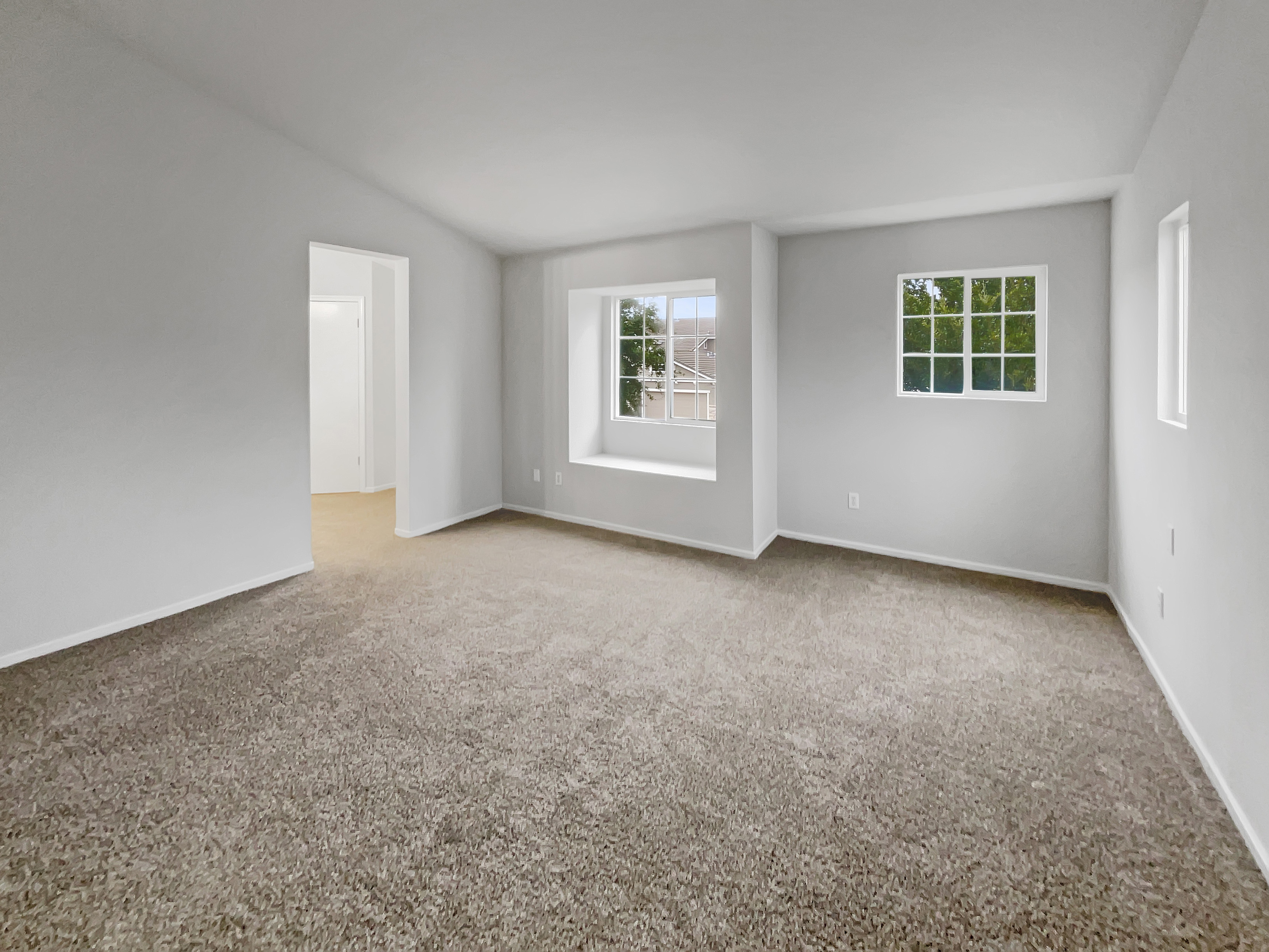 Photo 6 of 23 of 4455 Meadow Valley Cir, Fairfield, CA