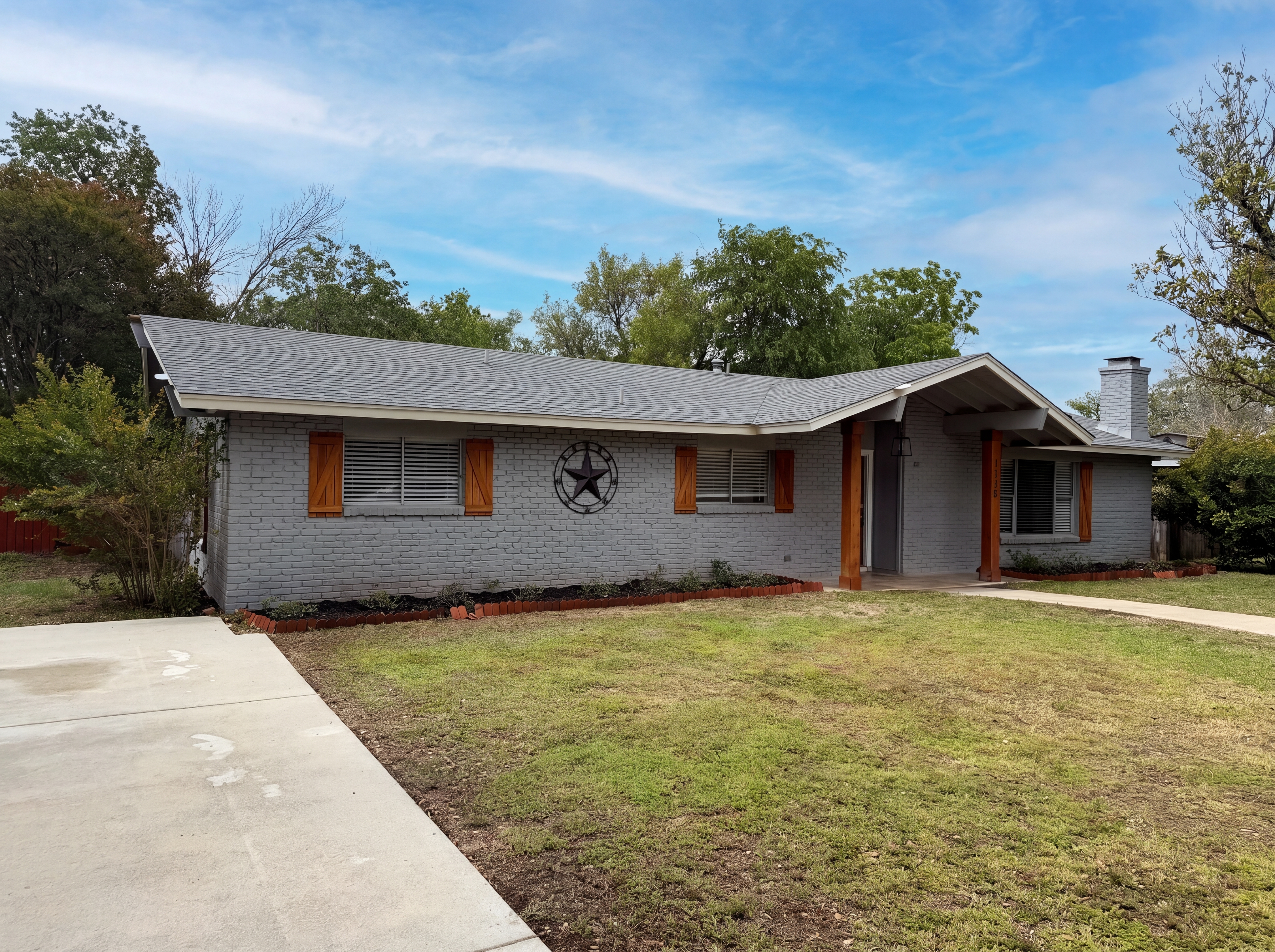 Photo 13 of 16 of 1118 Melissa Dr, San Antonio, TX