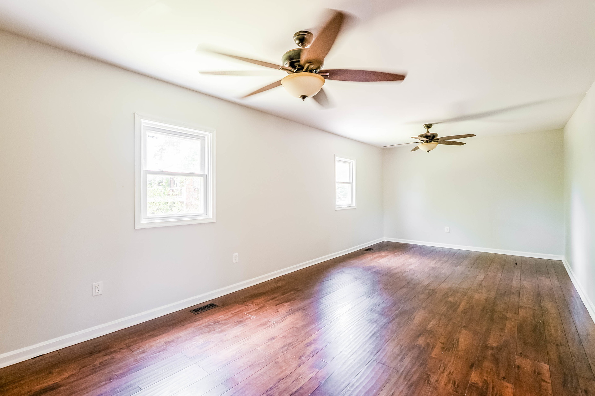 Photo 10 of 23 of 9206 Peabody St, Manassas, VA
