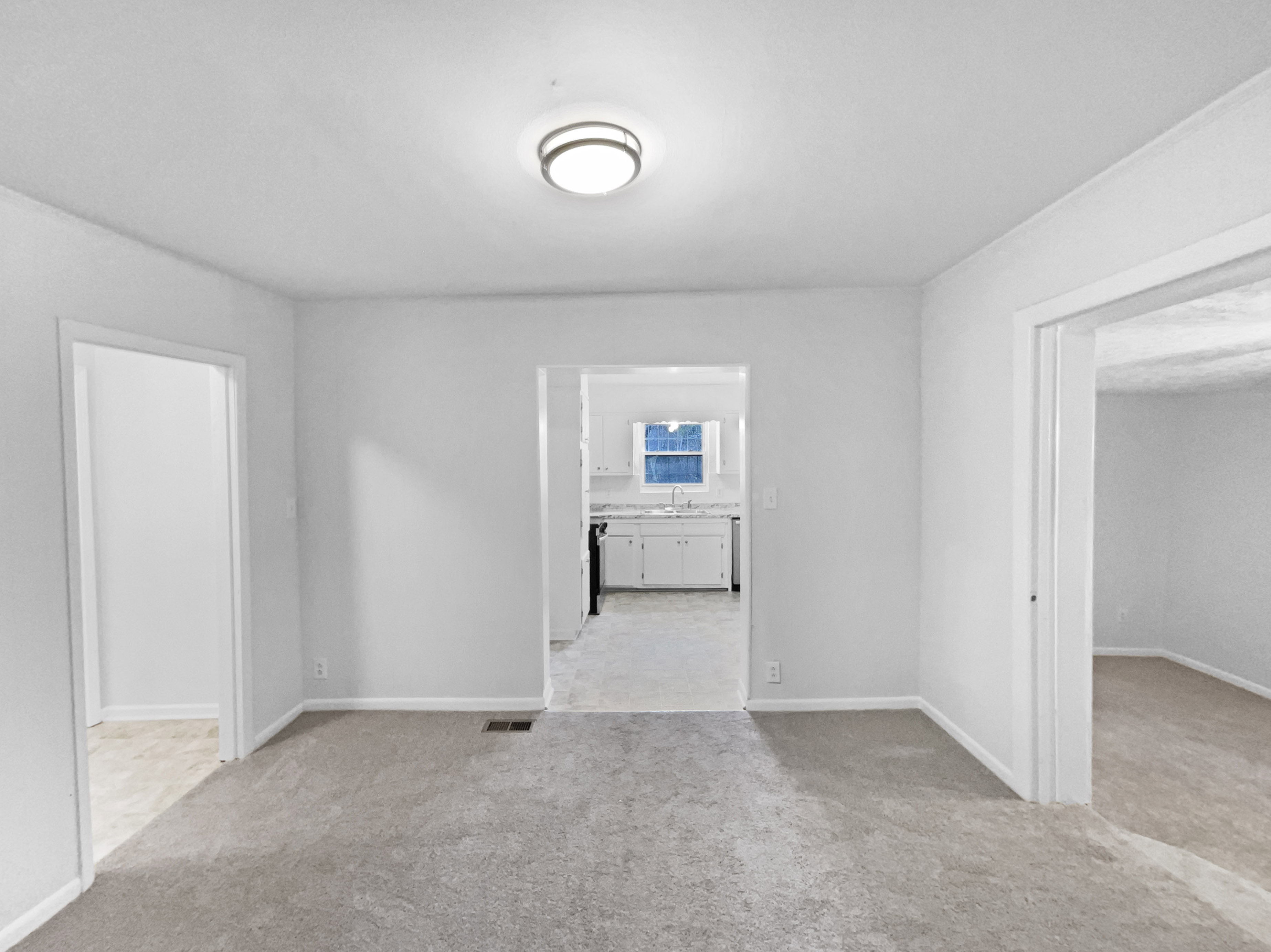 Photo 11 of 28 of 4028 Catalpa Ave, Knoxville, TN