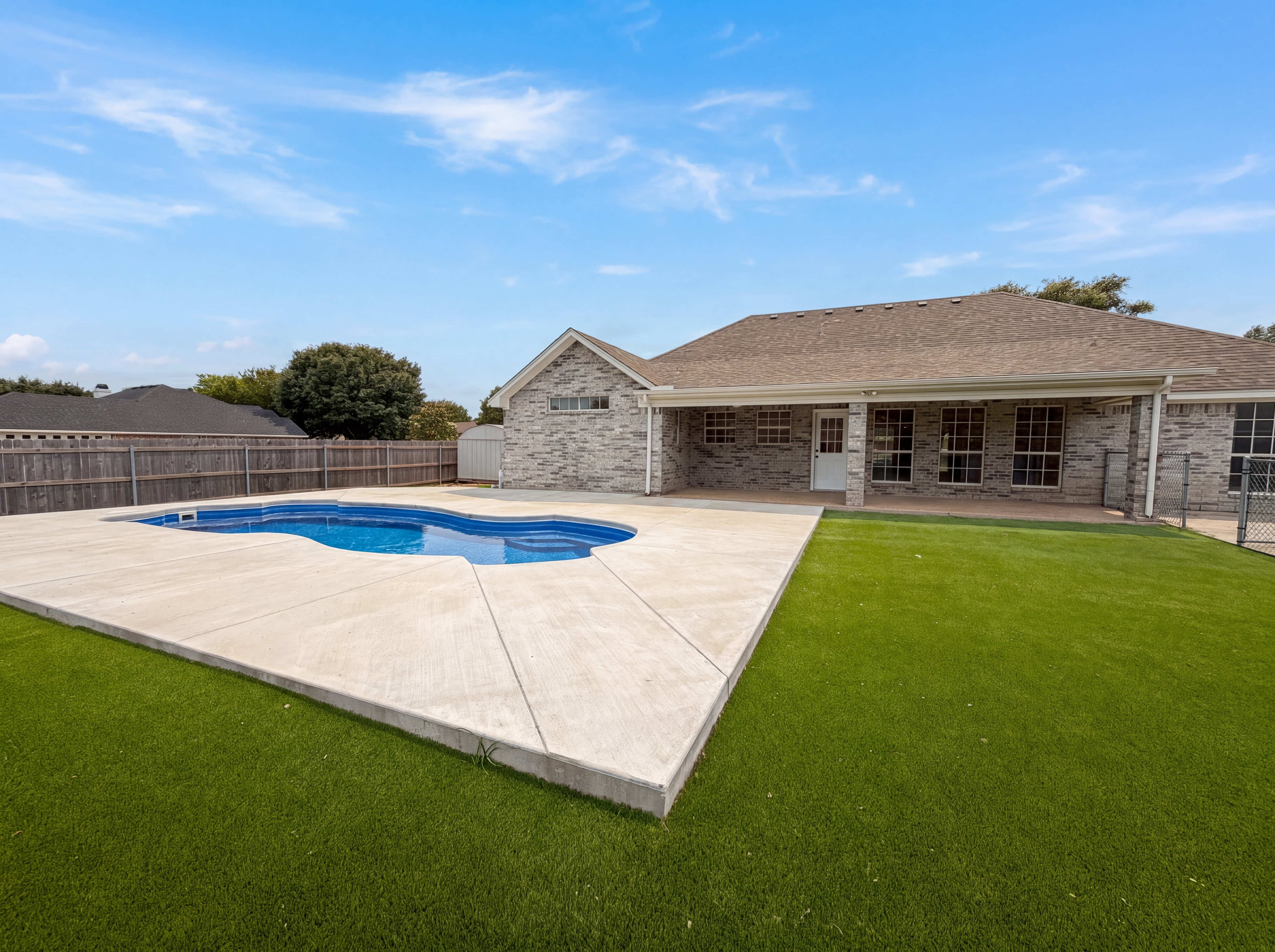 Photo 5 of 25 of 1226 Oakmanor Cir, Hewitt, TX