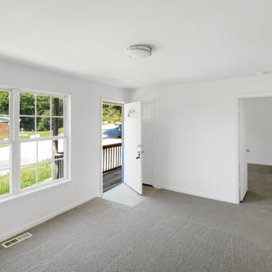 Property photo 3 of 1886 Greenwood Rd