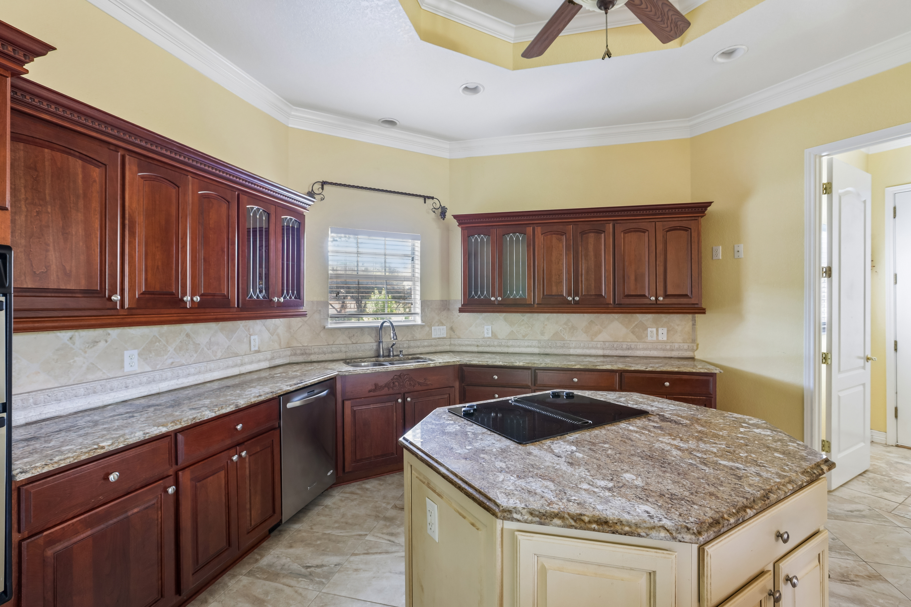Photo 15 of 57 of 2513 Hester Way, Salado, TX