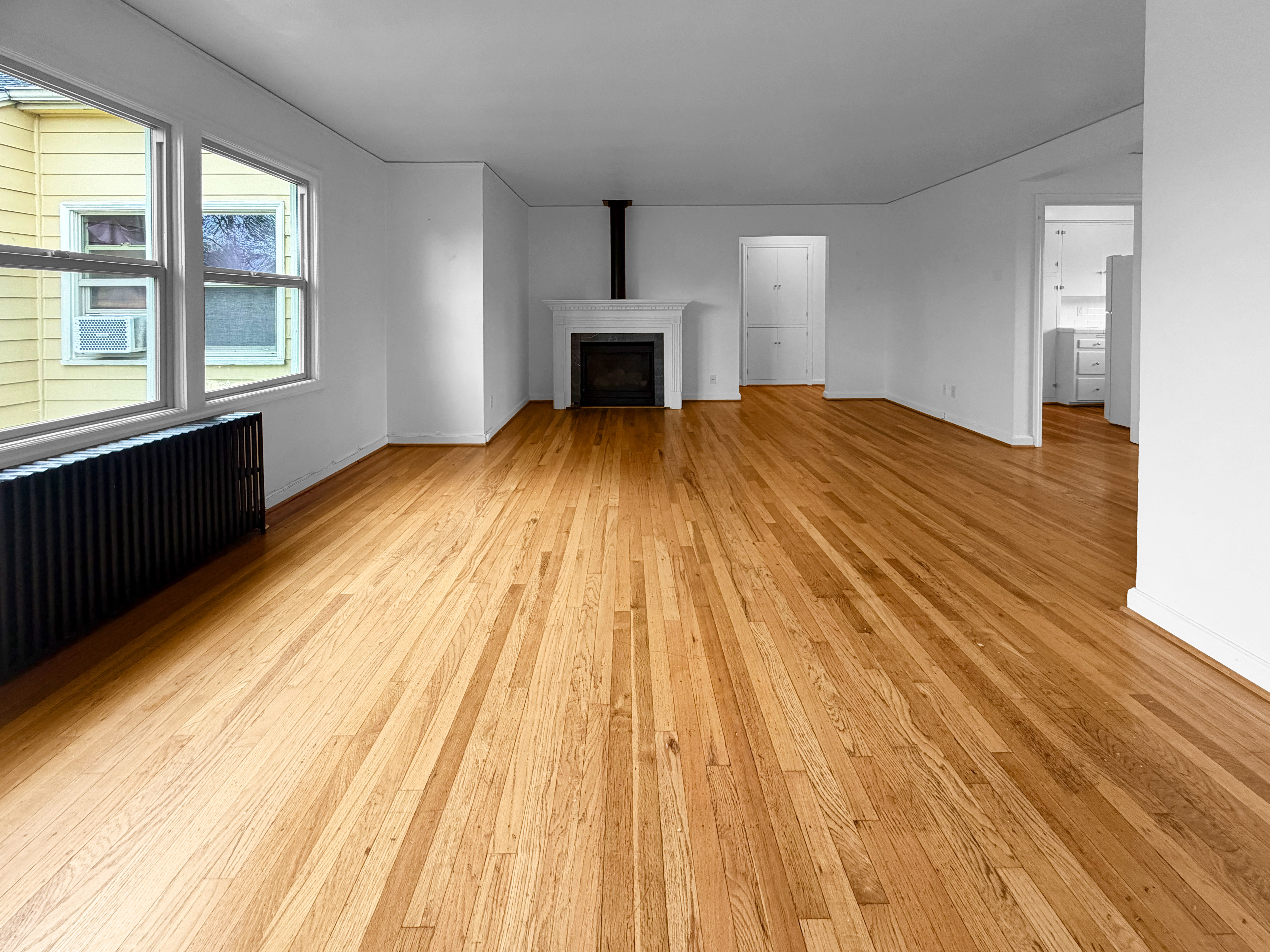 Photo 3 of 13 of 1411 N Alberta St, Portland, OR
