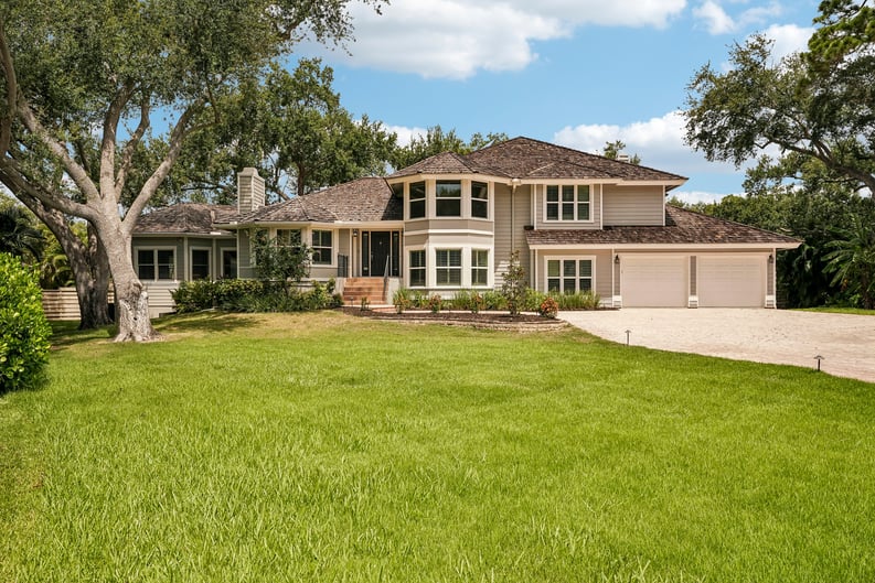 Property photo 1 of 1675 Landings Ln