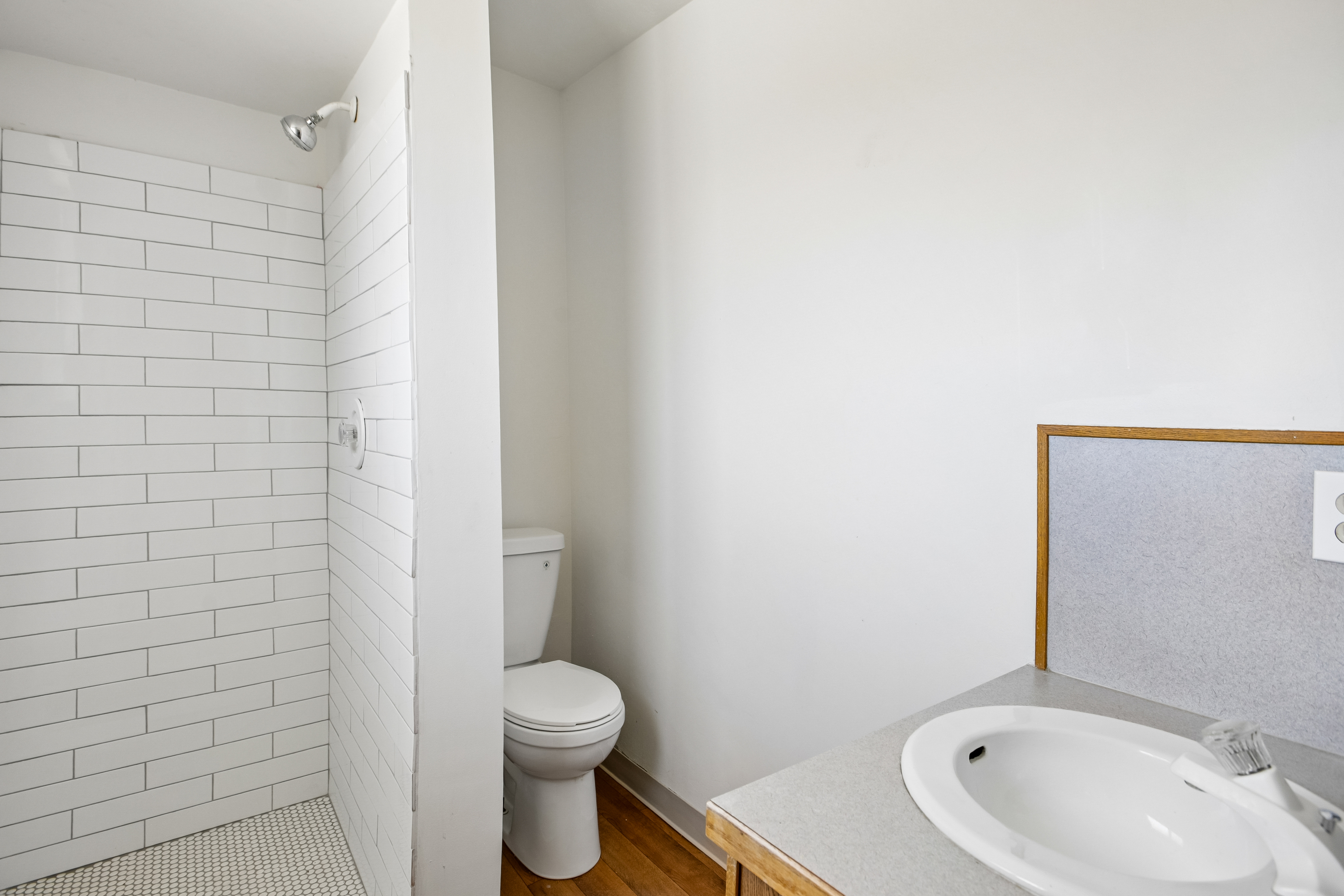 Photo 13 of 30 of 6383 S Lauritzen Dr, Taylorsville, UT