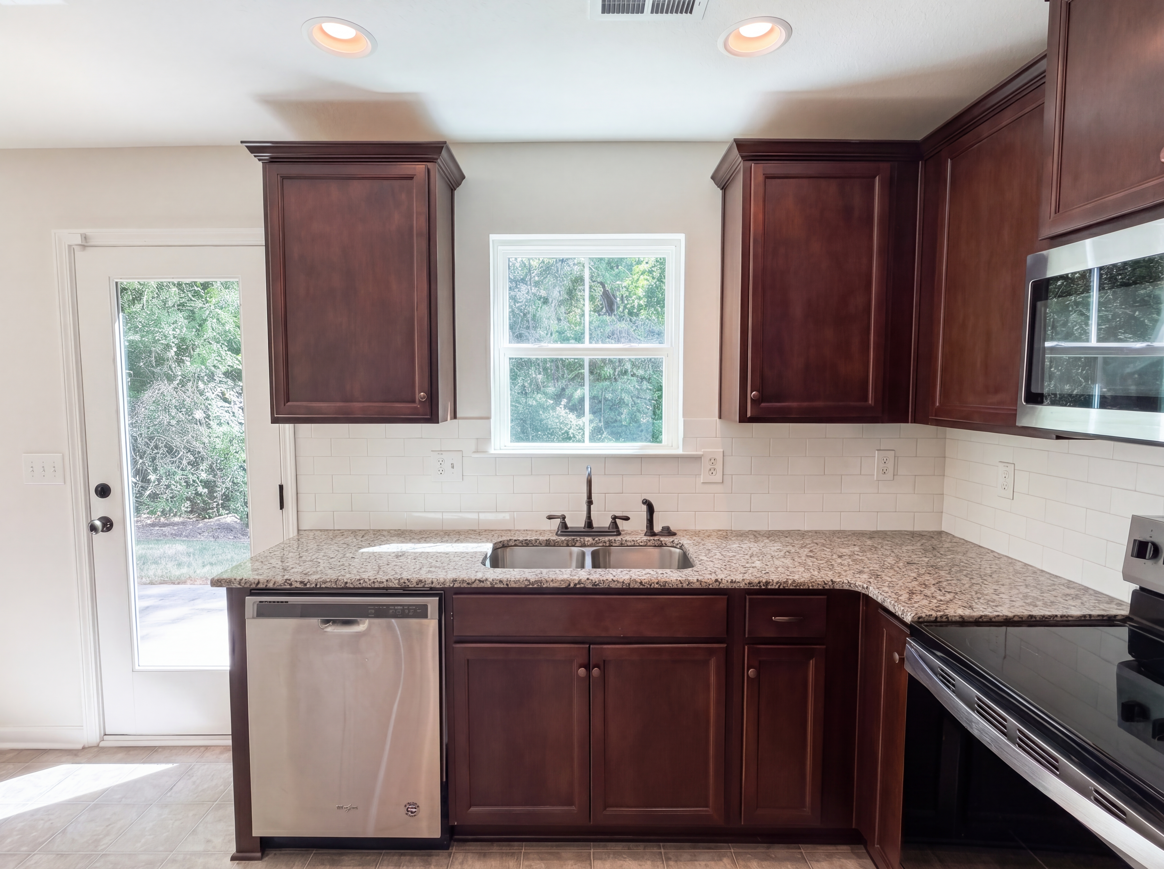 Photo 8 of 25 of 271 Stane Brook Ct, Jackson, GA