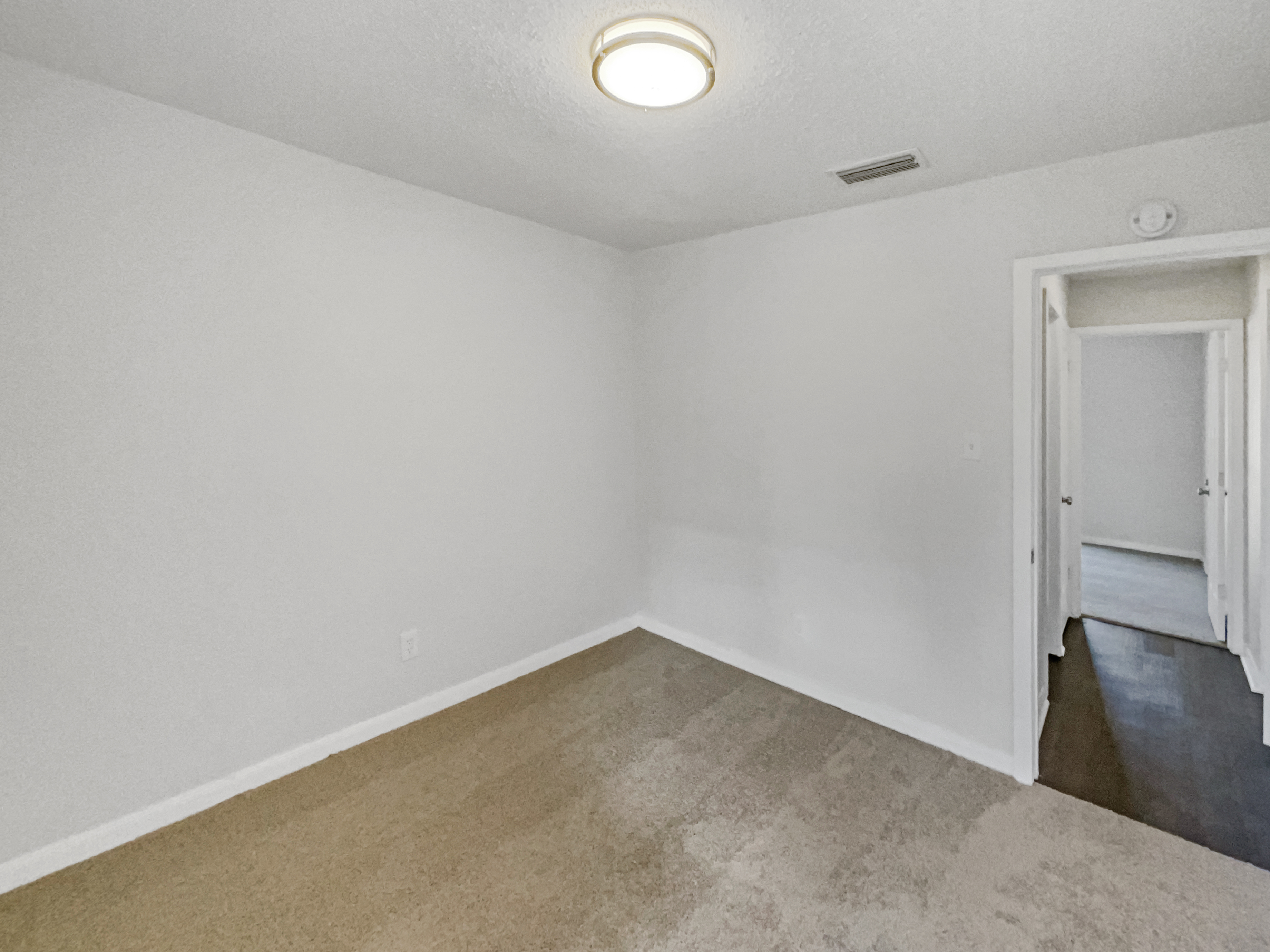 Photo 21 of 25 of 1426 Whiteoak Dr, Garland, TX