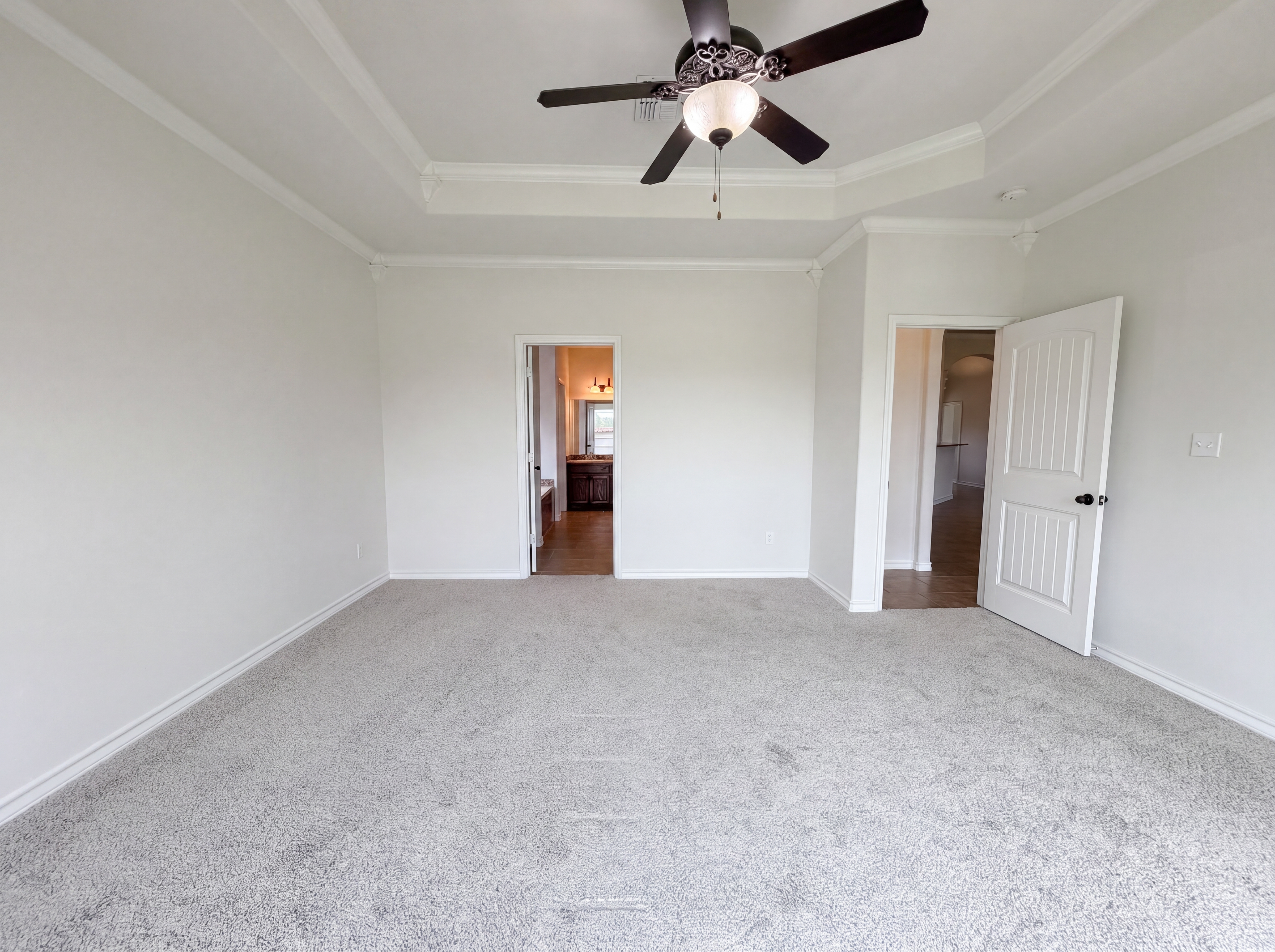 Photo 4 of 20 of 5721 Loire Blvd, Corpus Christi, TX