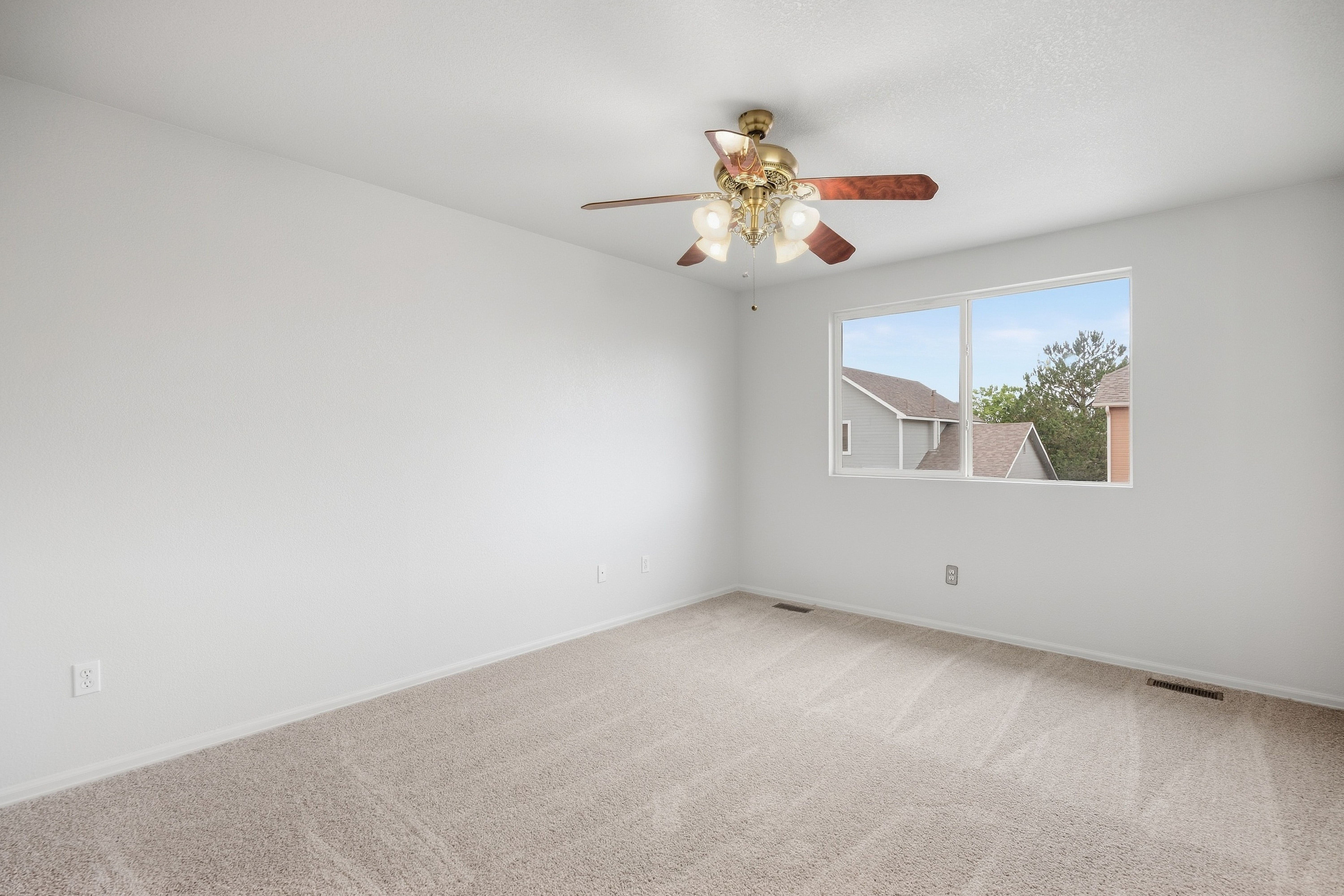 Photo 15 of 26 of 6148 Scottsbluff Dr, Colorado Springs, CO