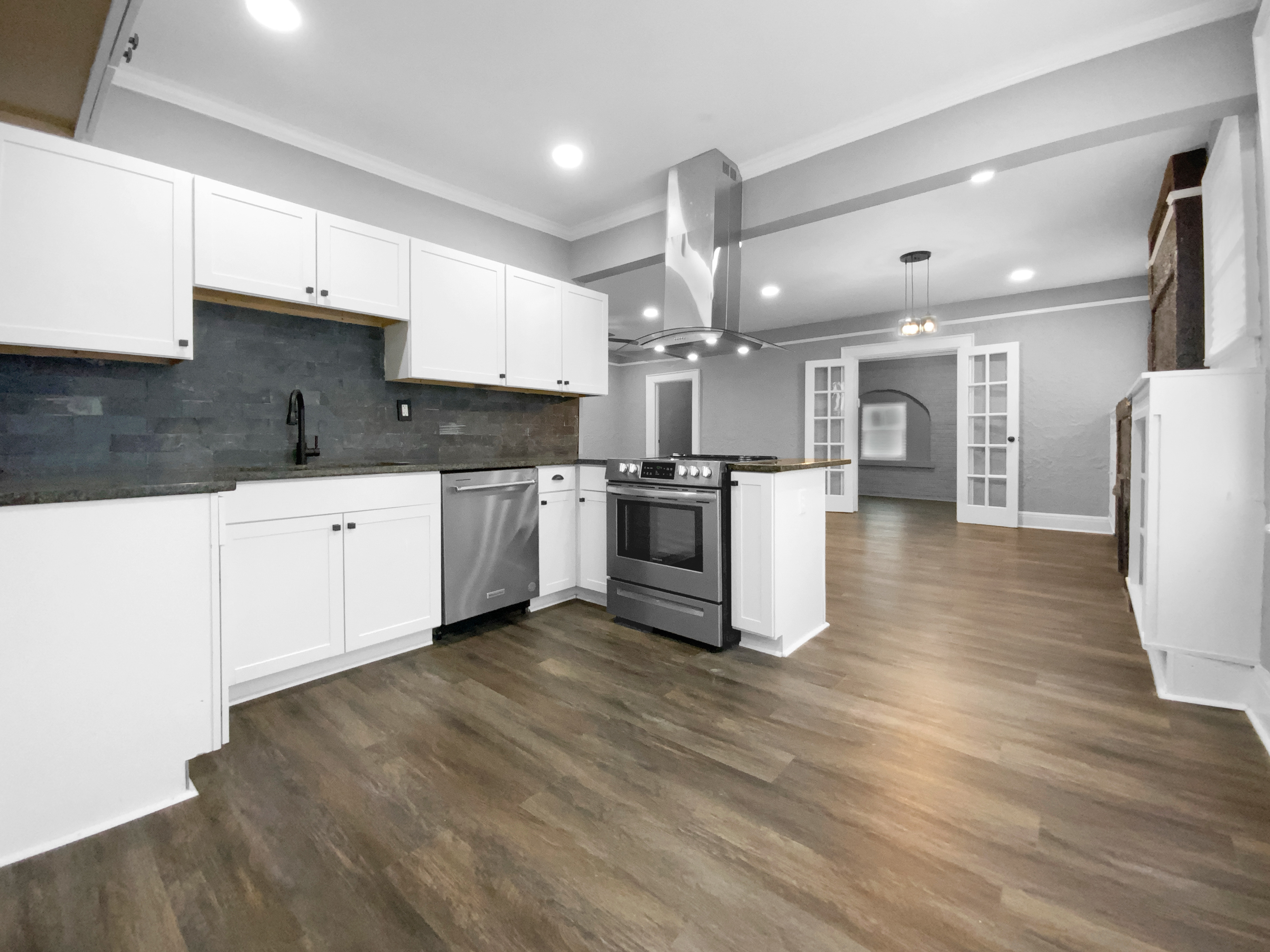 Photo 20 of 21 of 1033 Graymont Ave W, Birmingham, AL