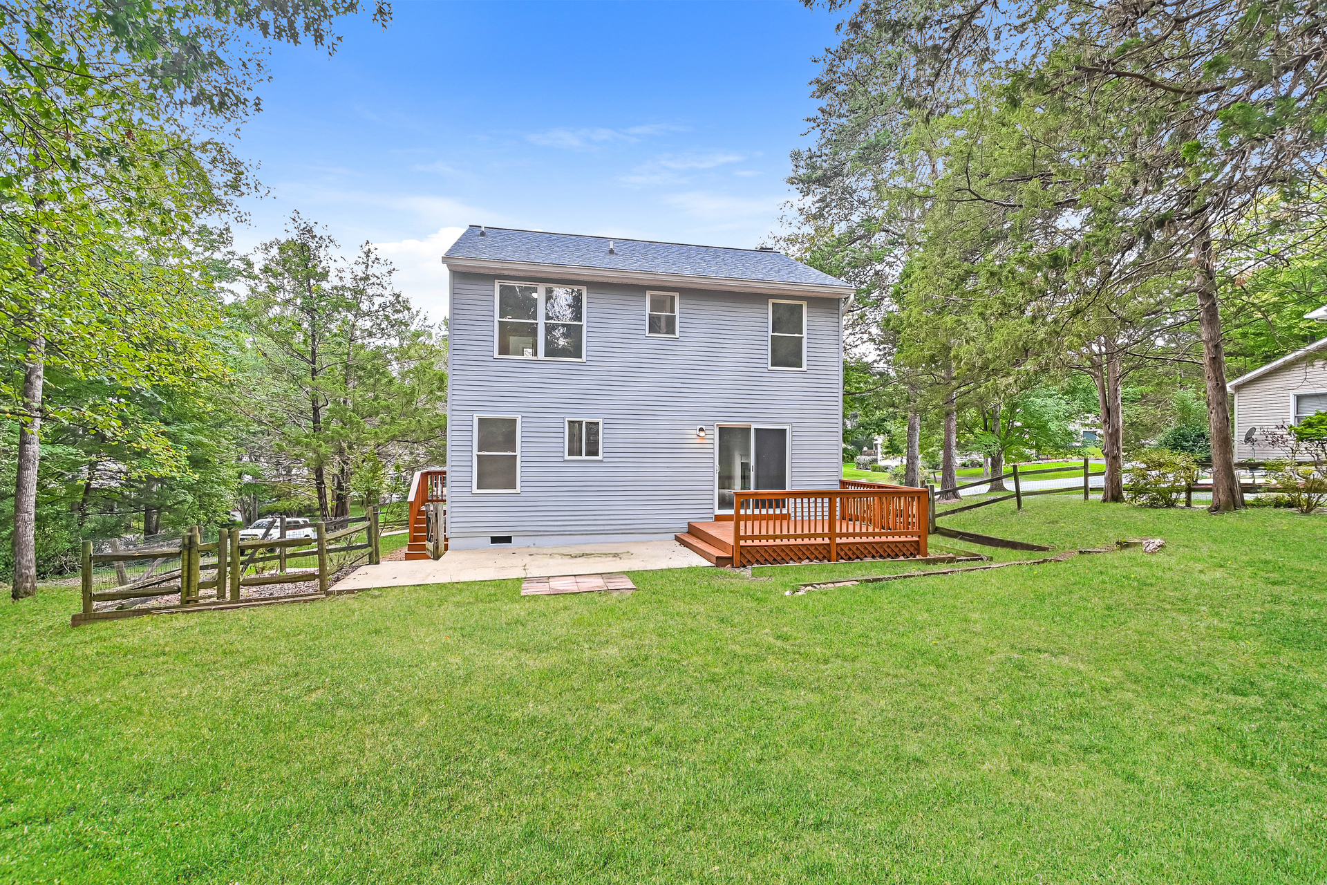Photo 5 of 21 of 338 Jefferson Dr, Palmyra, VA